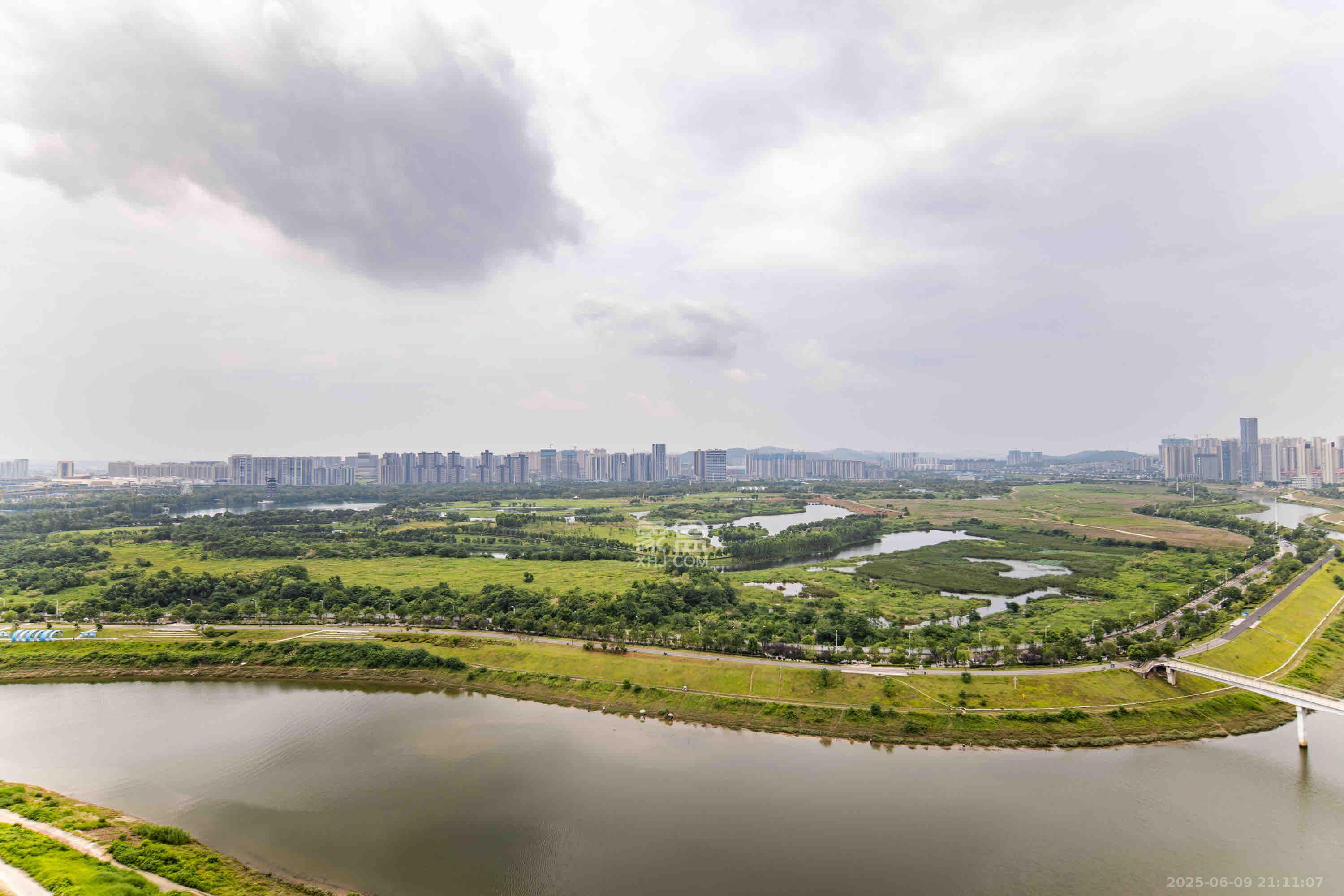 中海国际一期  3室2厅1卫   2300.00元/月室内图