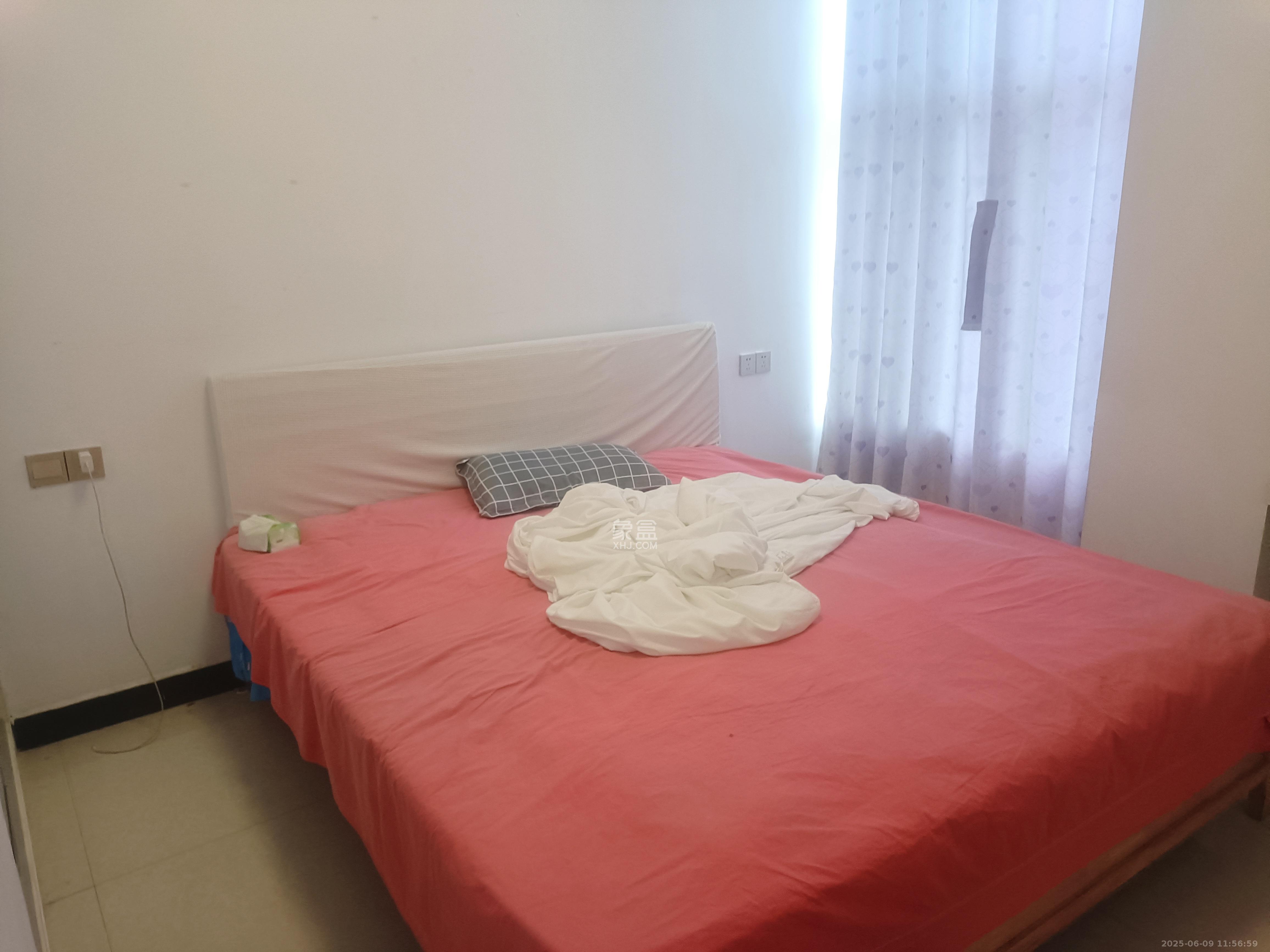 翡翠华庭 3室1厅1卫 1700.0元/月 翡翠华庭 3室1厅1卫 1700.0元/月室内图