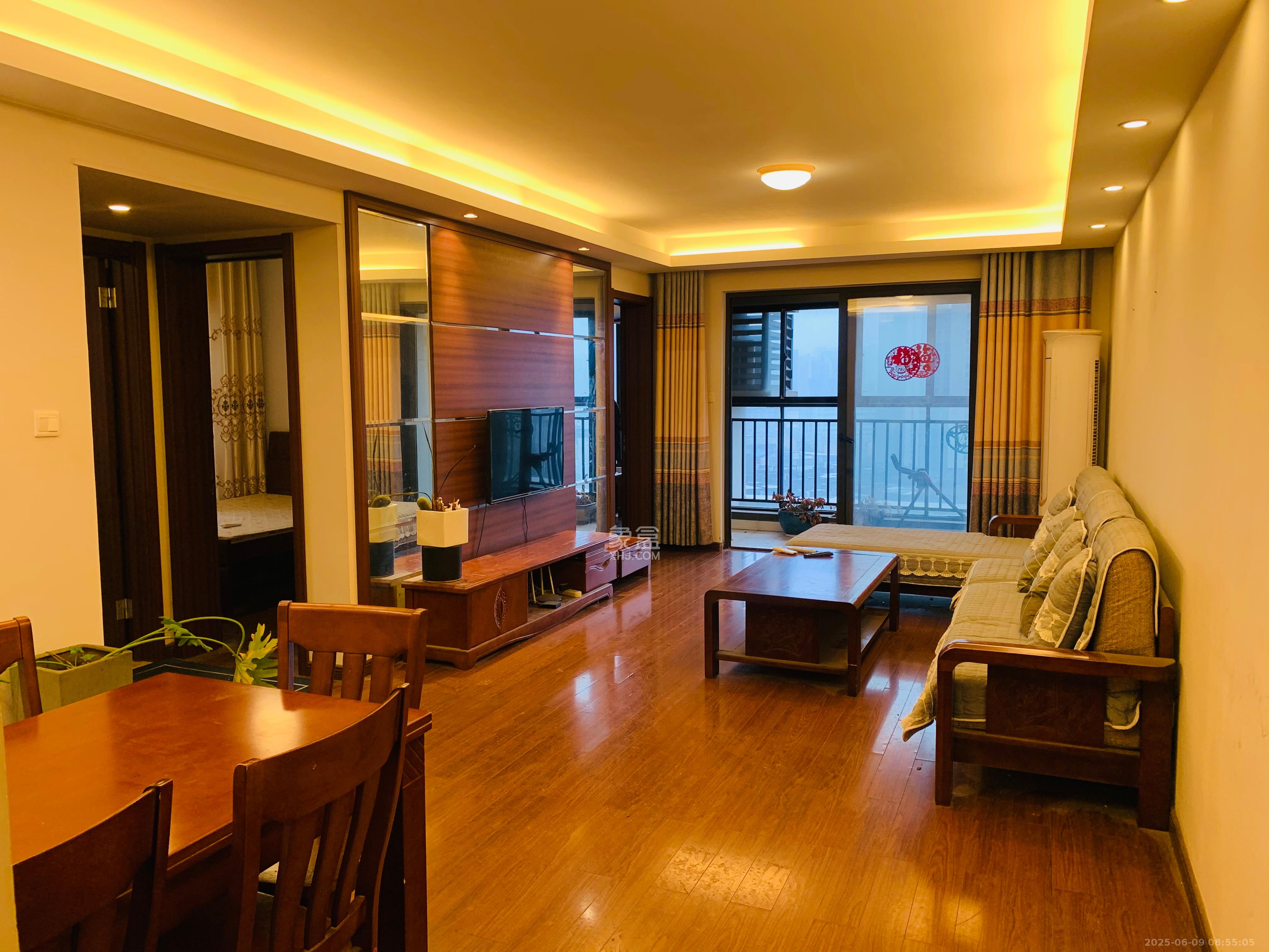 万科金域华府三四期  3室2厅1卫   2600.00元/月室内图