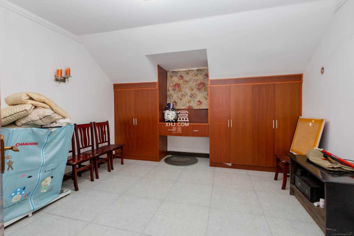 紫东苑(星沙) 4室2厅2卫 46.0万 紫东苑(星沙) 4室2厅2卫 46.0万卧室