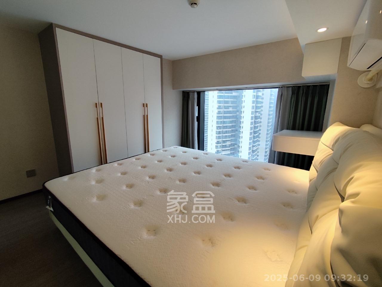 中一鲲出（鲲鹏府）  2室1厅1卫    2800.0元/月室内图