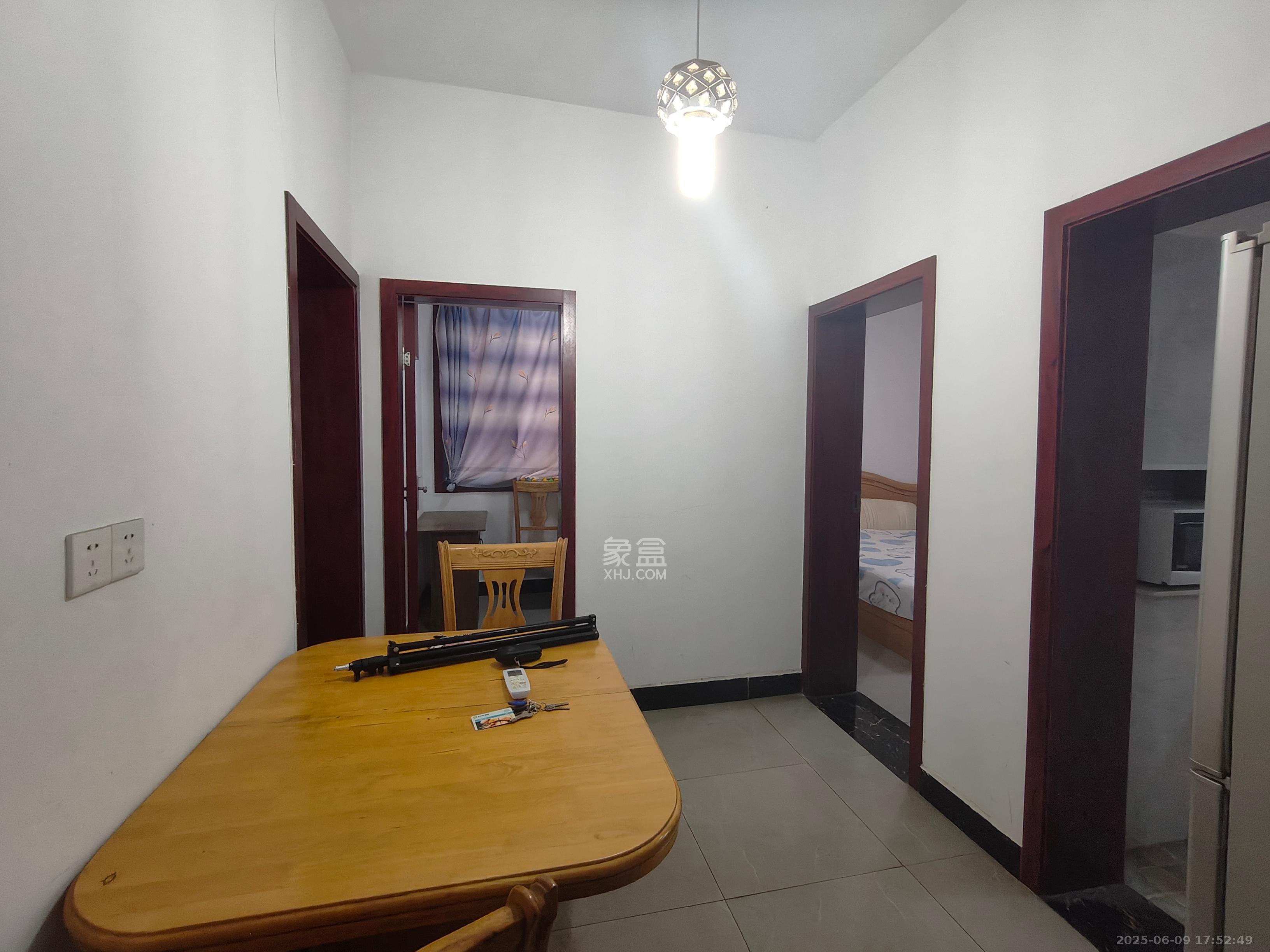 砂子塘社区 3室1厅1卫 1600.0元/月 砂子塘社区 3室1厅1卫 1600.0元/月室内图