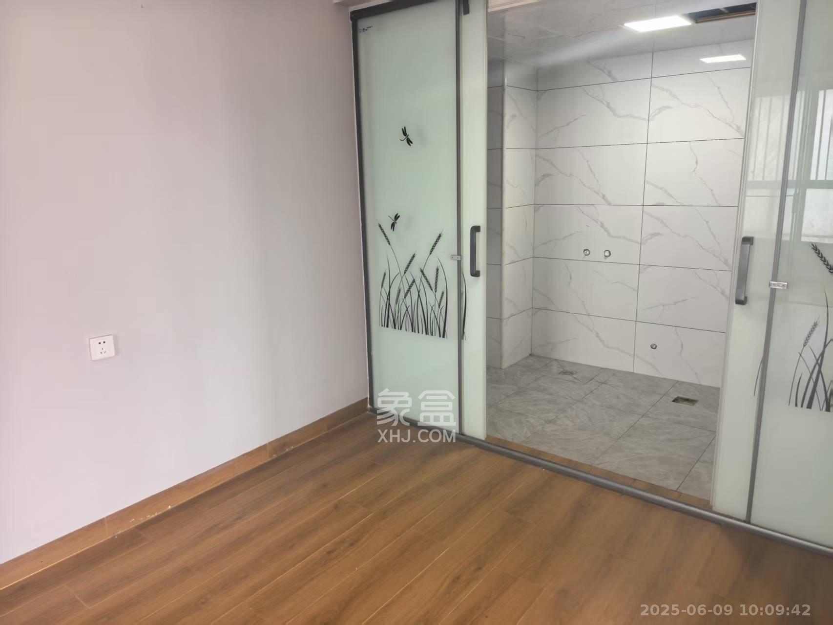 尚城  3室2厅2卫   2900.00元/月室内图