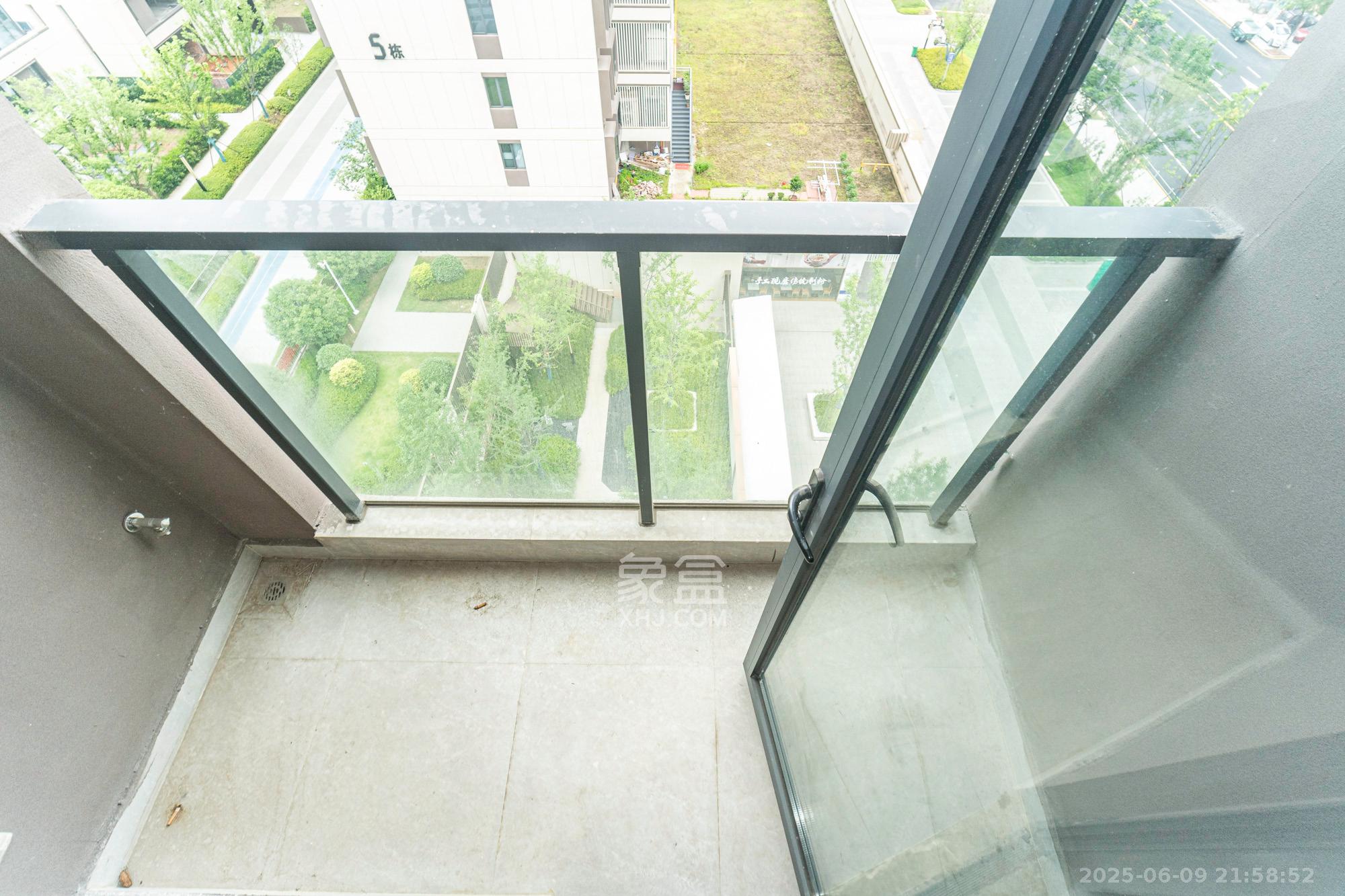 三一云谷 1室0厅0卫 179.8万 三一云谷 1室0厅0卫 179.8万阳台