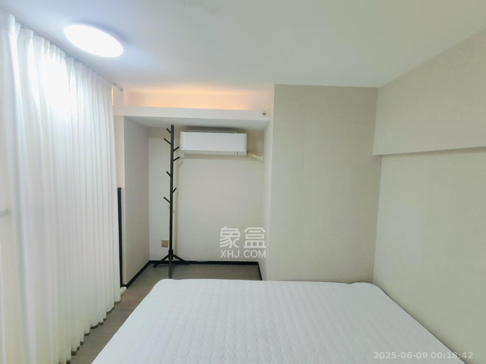 中一鲲出（鲲鹏府）  2室1厅1卫   2500.00元/月室内图