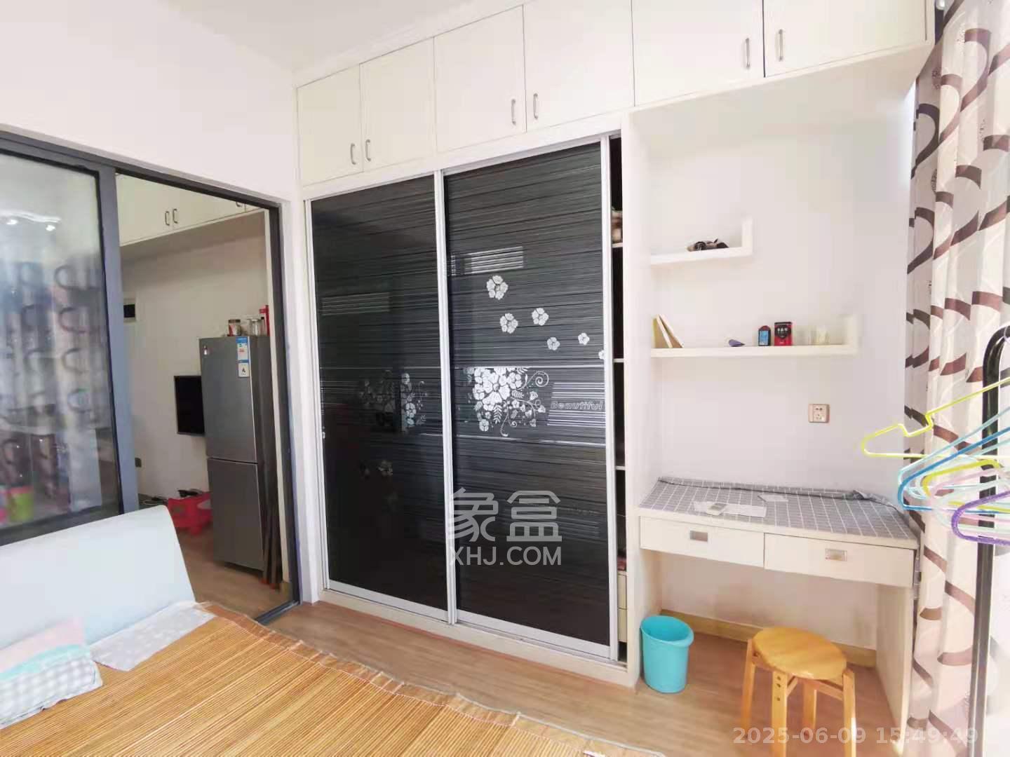 鑫远湘府逸园  1室1厅1卫   1300.00元/月室内图