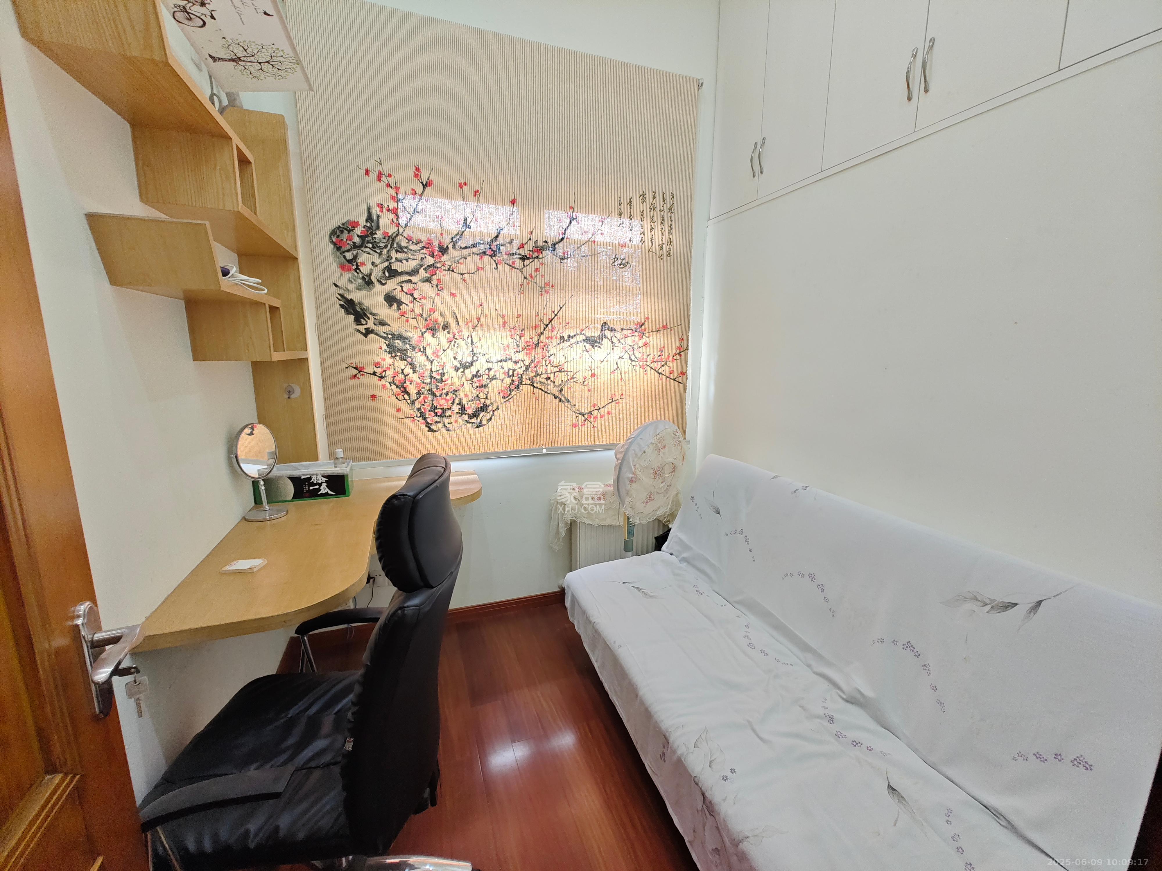 中建芙蓉嘉苑  3室2厅1卫   2600.00元/月室内图