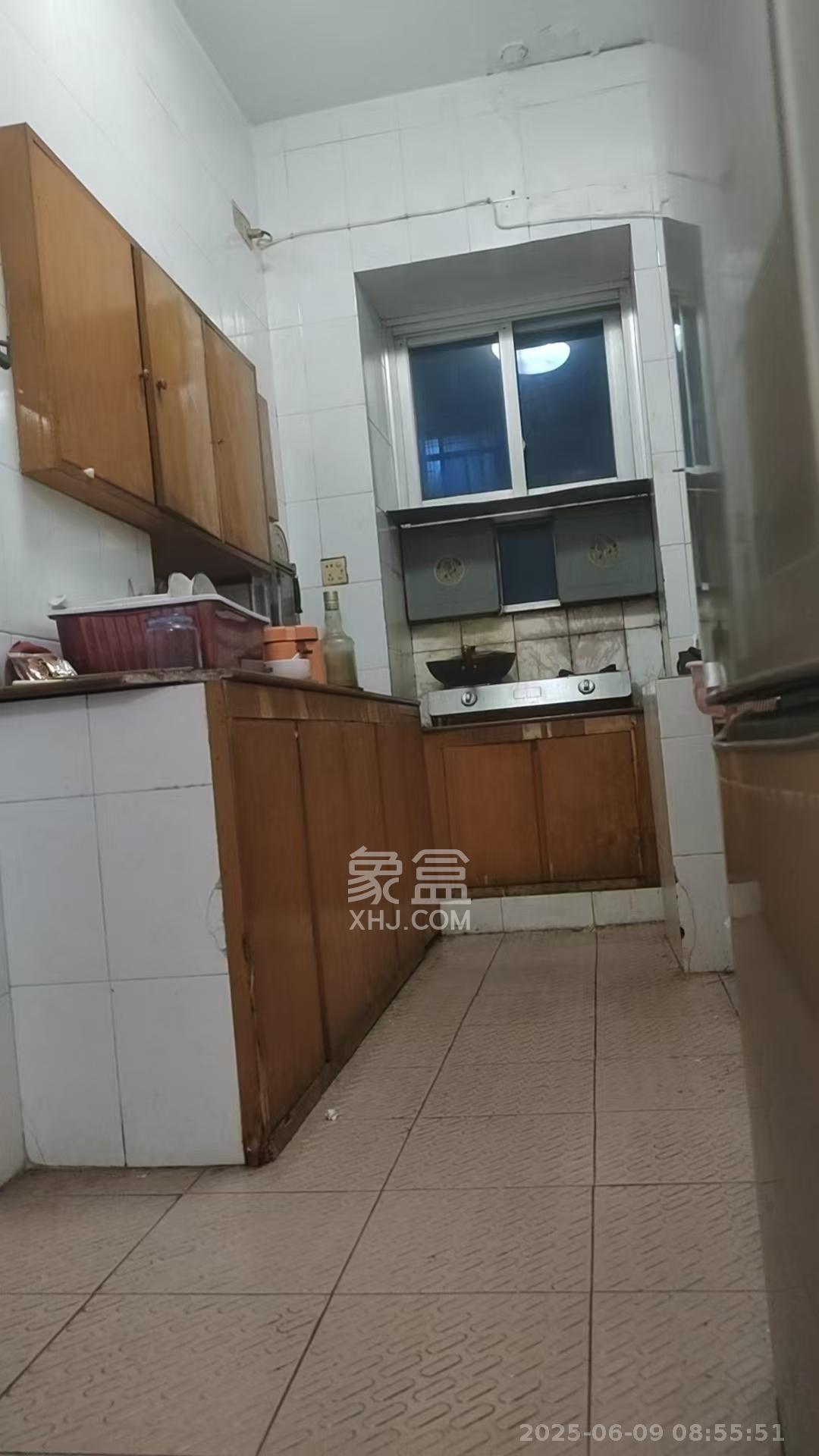 交通技校宿舍 3室1厅1卫 2600.0元/月 交通技校宿舍 3室1厅1卫 2600.0元/月室内图