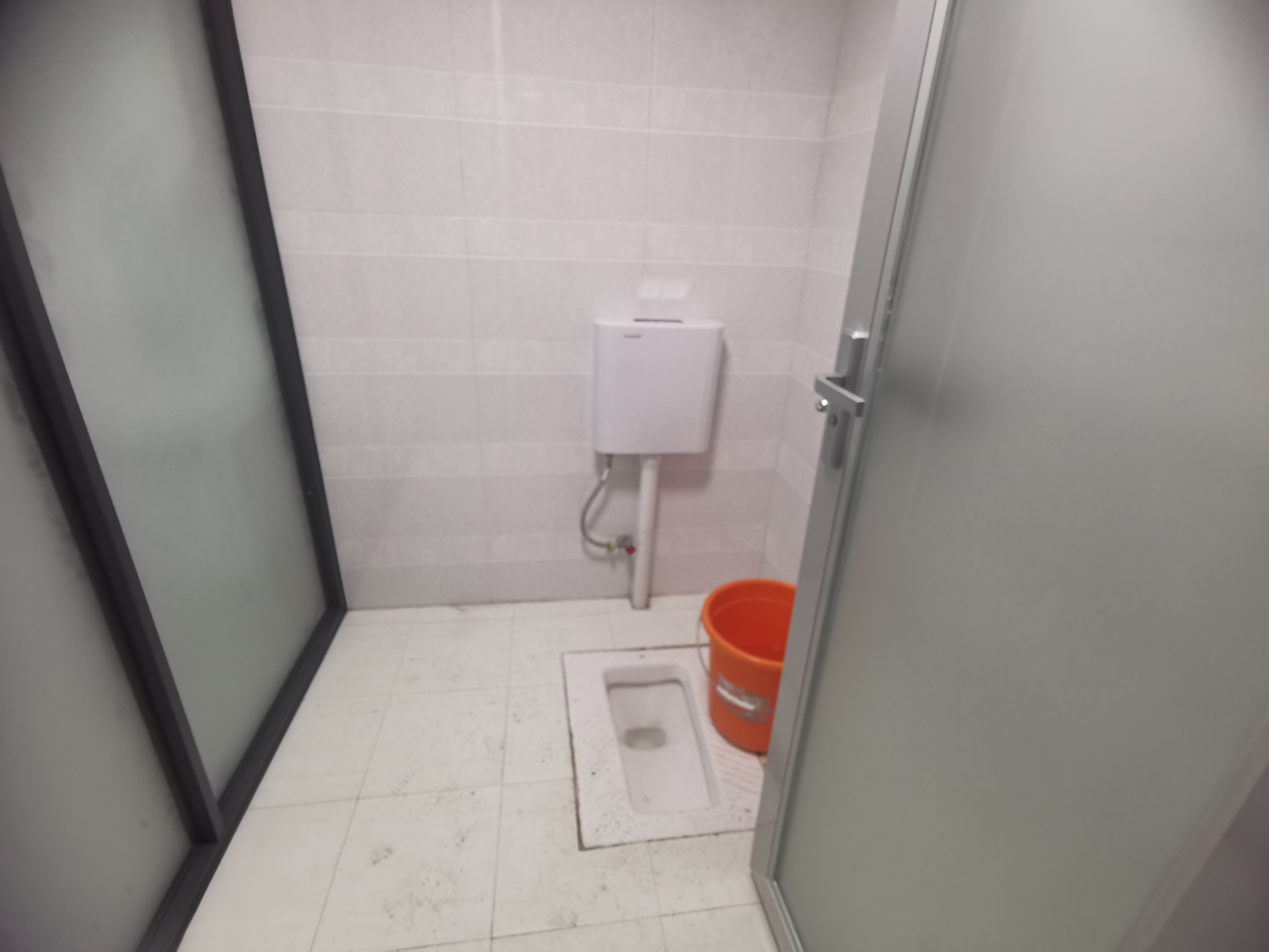 中建国际大厦  3室2厅2卫   2200.00元/月室内图