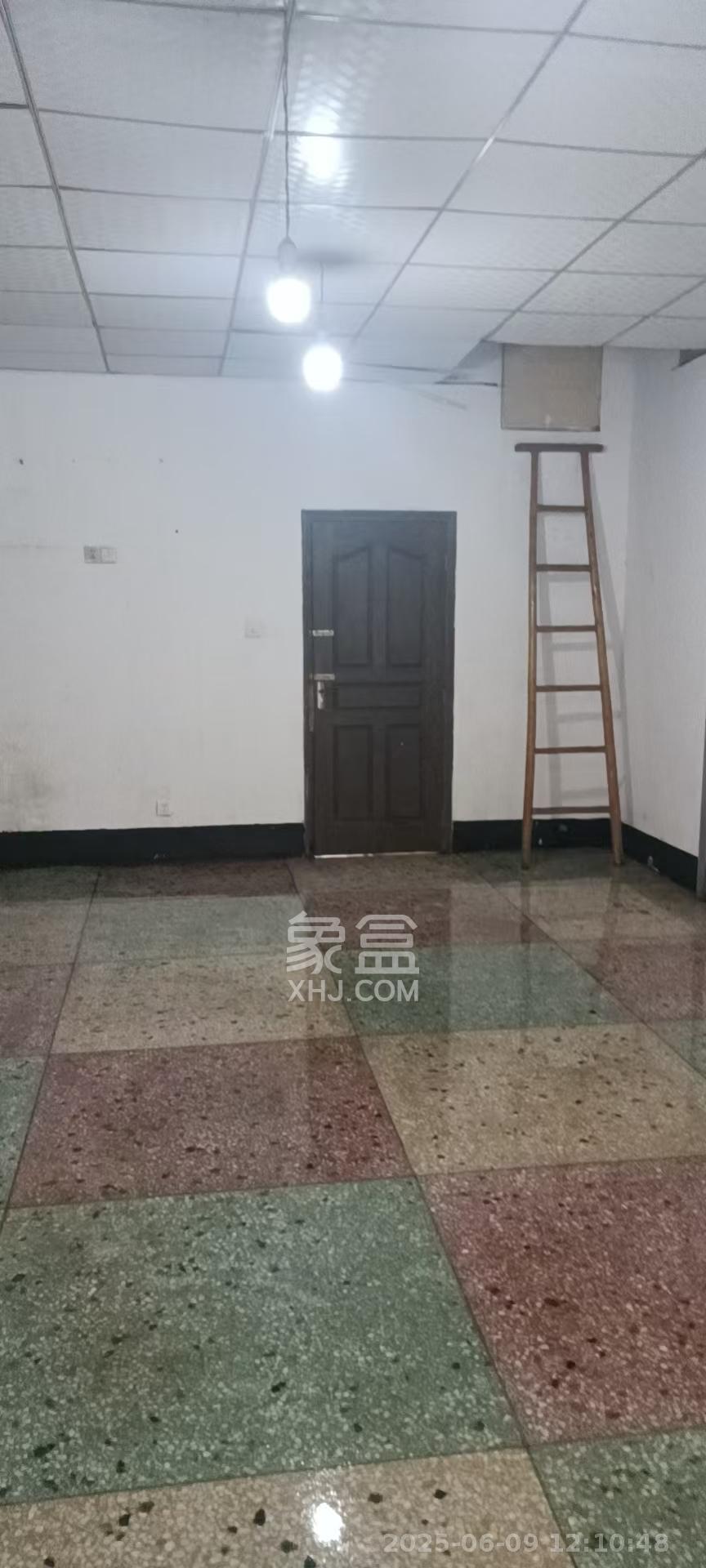 板桥小区 1室1厅1卫 1600.0元/月 板桥小区 1室1厅1卫 1600.0元/月室内图