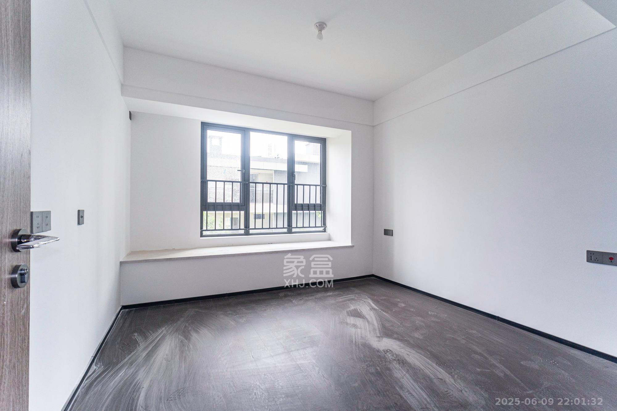 万科松湖天地 3室2厅2卫 137.0万 万科松湖天地 3室2厅2卫 137.0万卧室