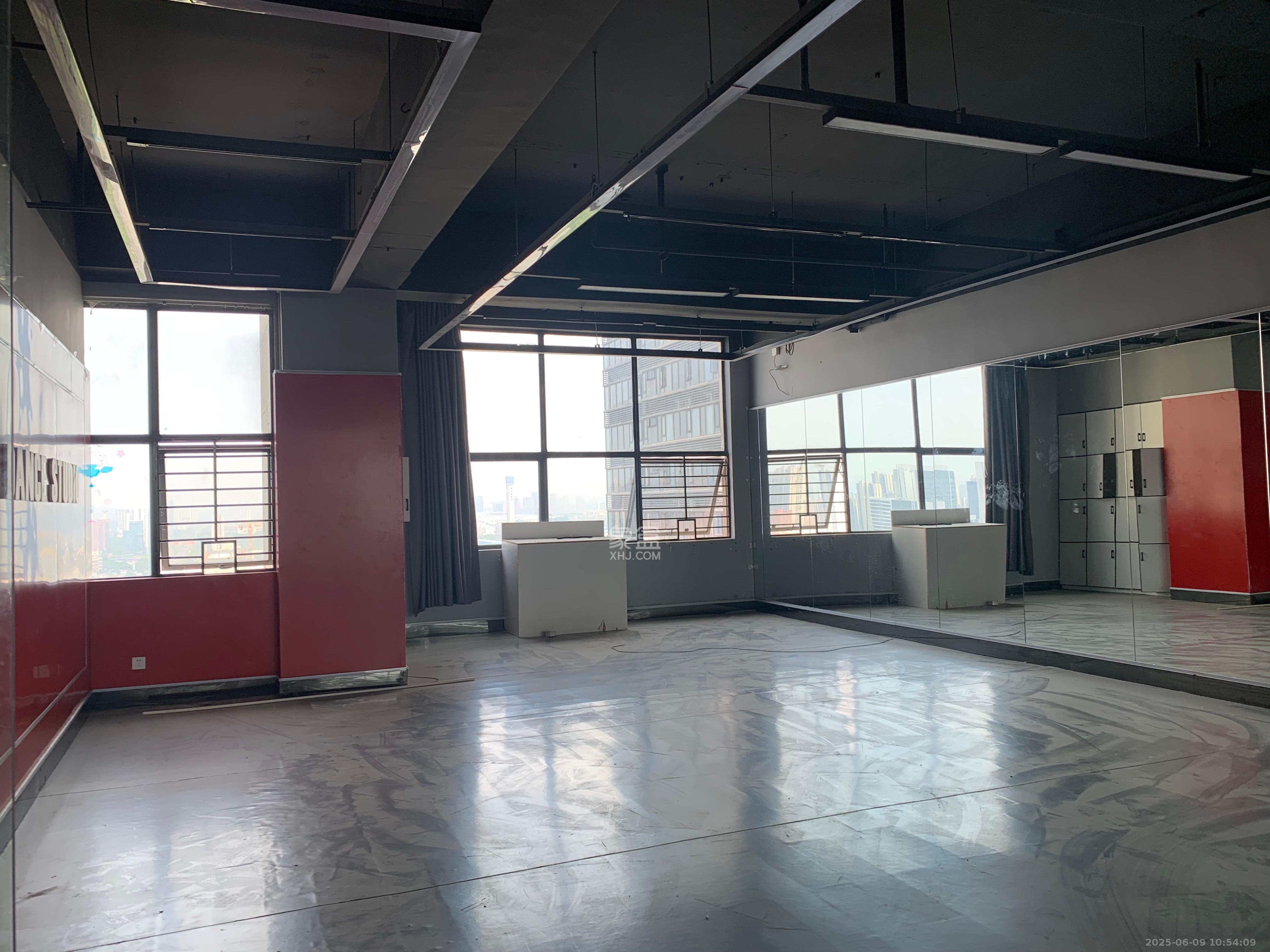 保利麓谷林语I区   309.0㎡      7416.0元/月室内图