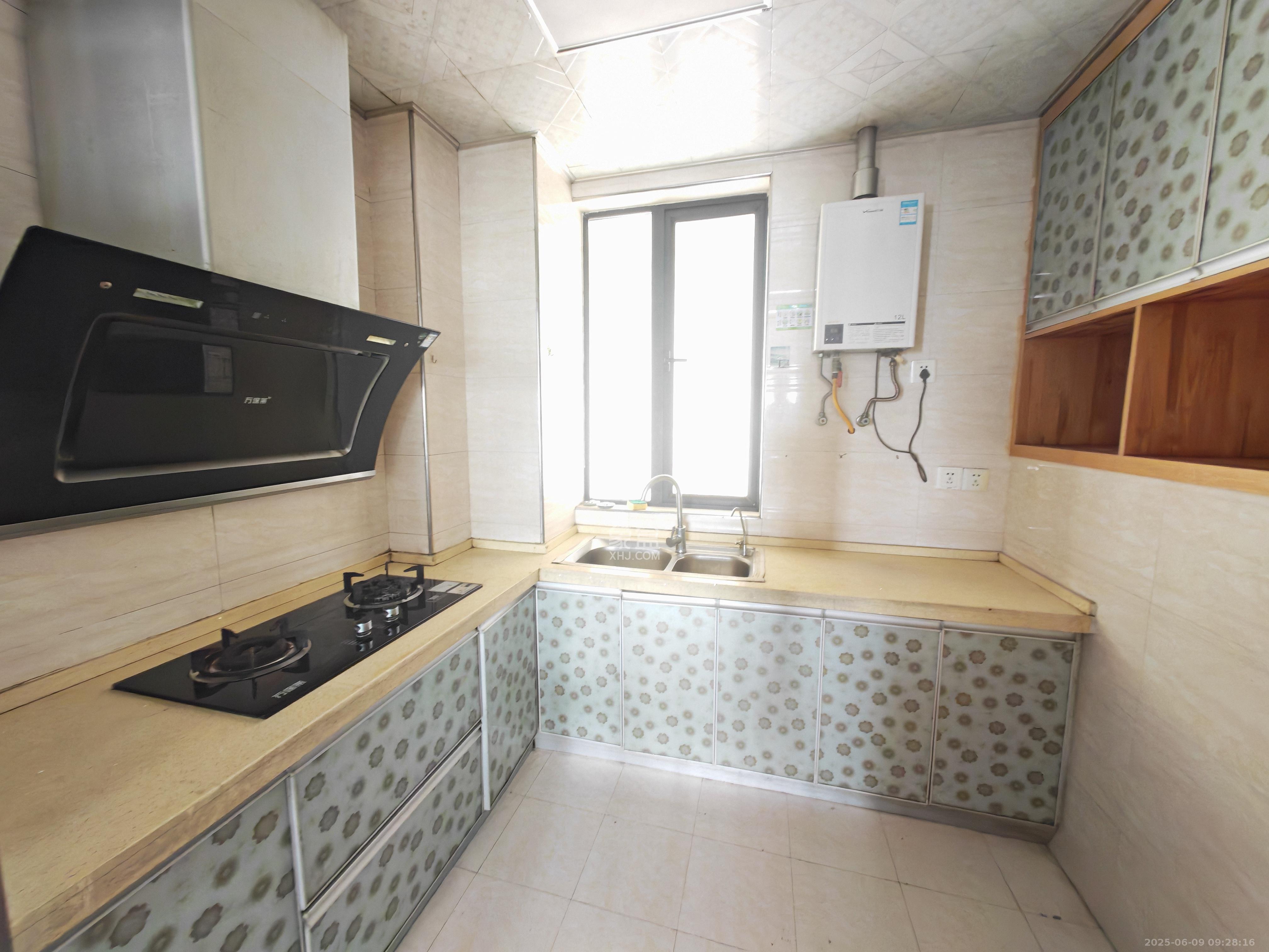 莱茵城 3室2厅1卫 1800.0元/月 莱茵城 3室2厅1卫 1800.0元/月室内图