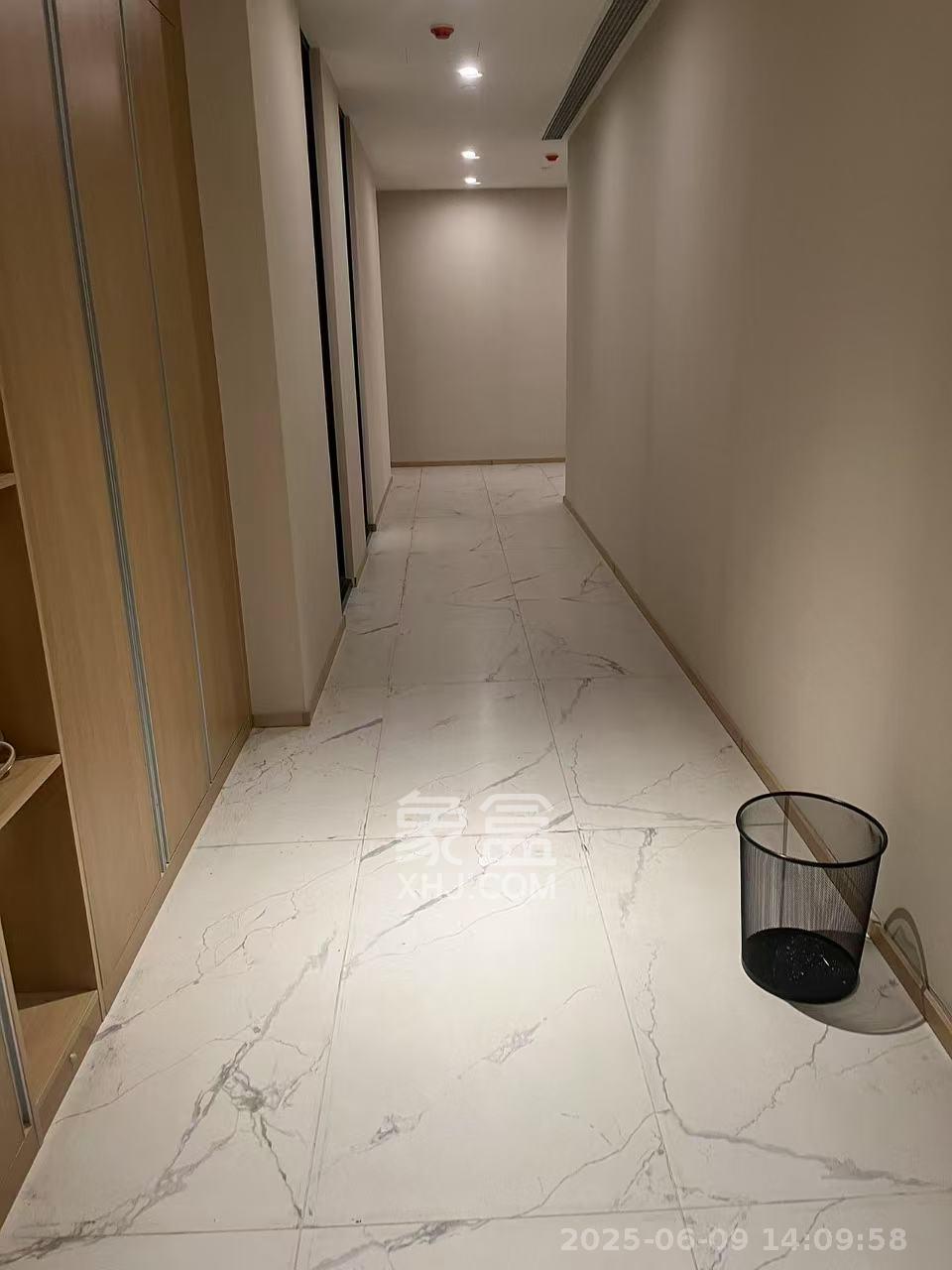 正荣梅溪紫阙台  4室2厅2卫   9000.00元/月室内图