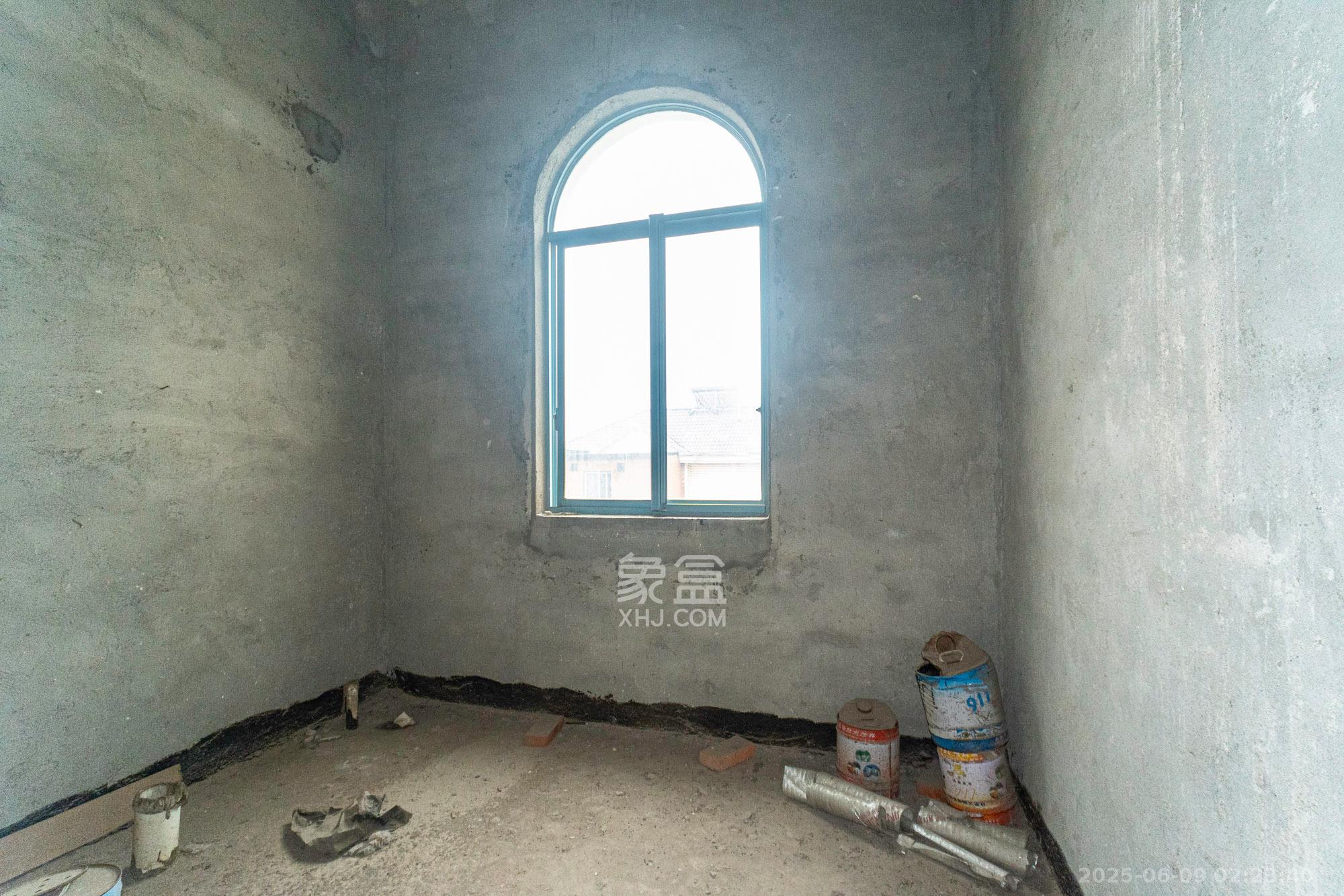 湘龙家园  6室2厅3卫    528.0万 湘龙家园  6室2厅3卫    528.0万其他