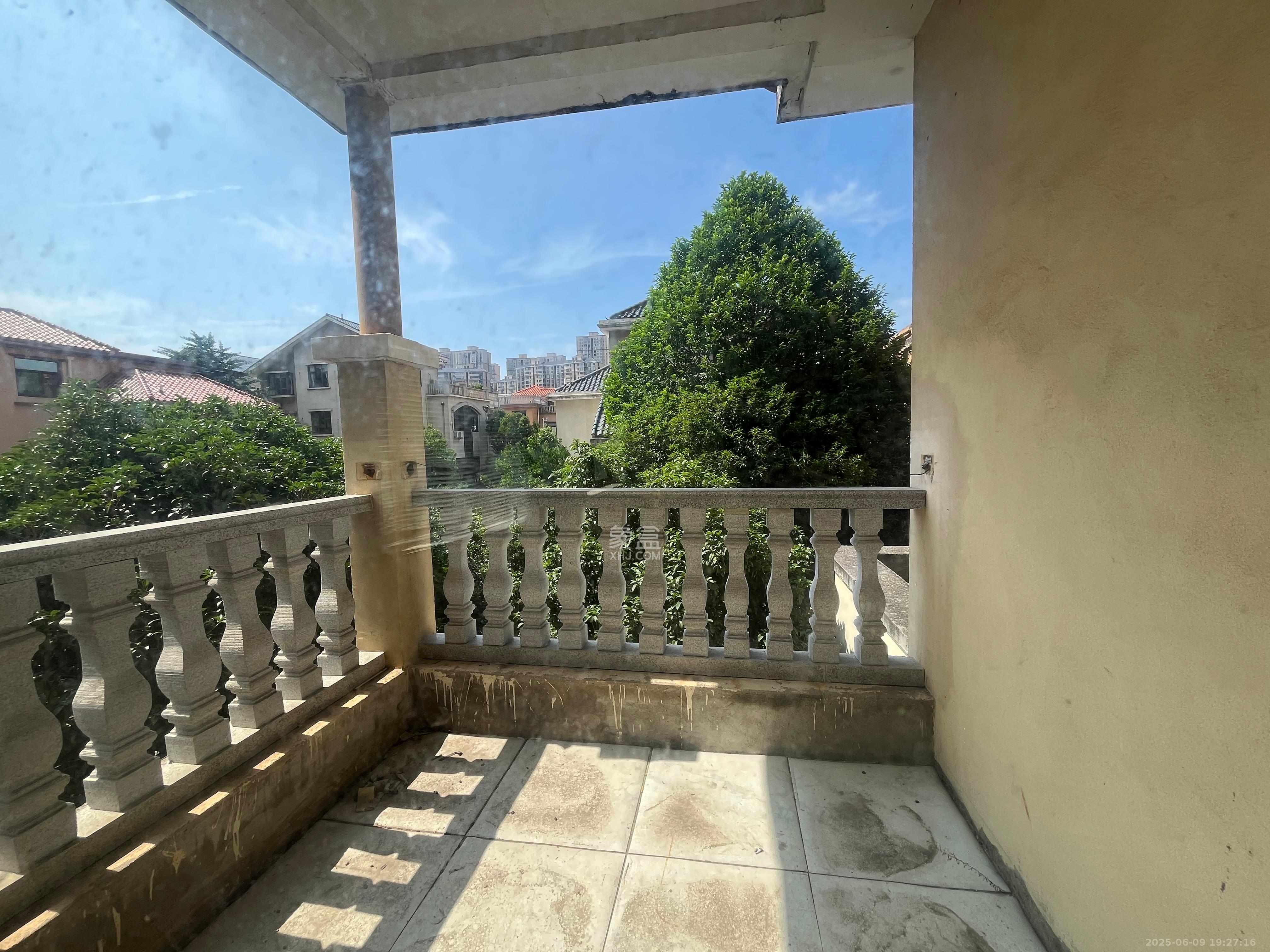 润和之悦(金泽园) 11室3厅4卫 6500.0元/月 润和之悦(金泽园) 11室3厅4卫 6500.0元/月室内图