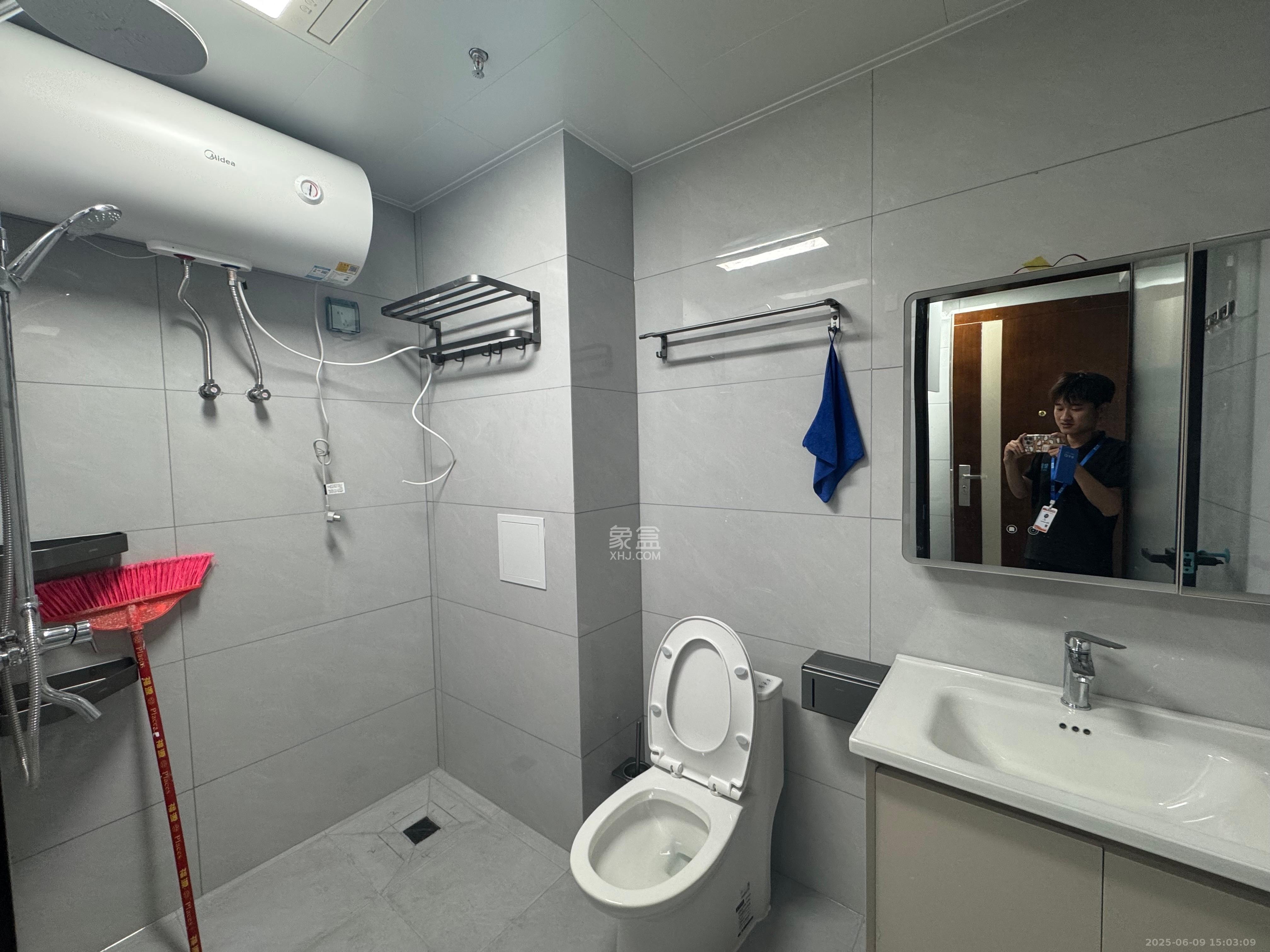 恒大誉府(融誉商业中心) 1室0厅0卫 2000.0元/月 恒大誉府(融誉商业中心) 1室0厅0卫 2000.0元/月室内图