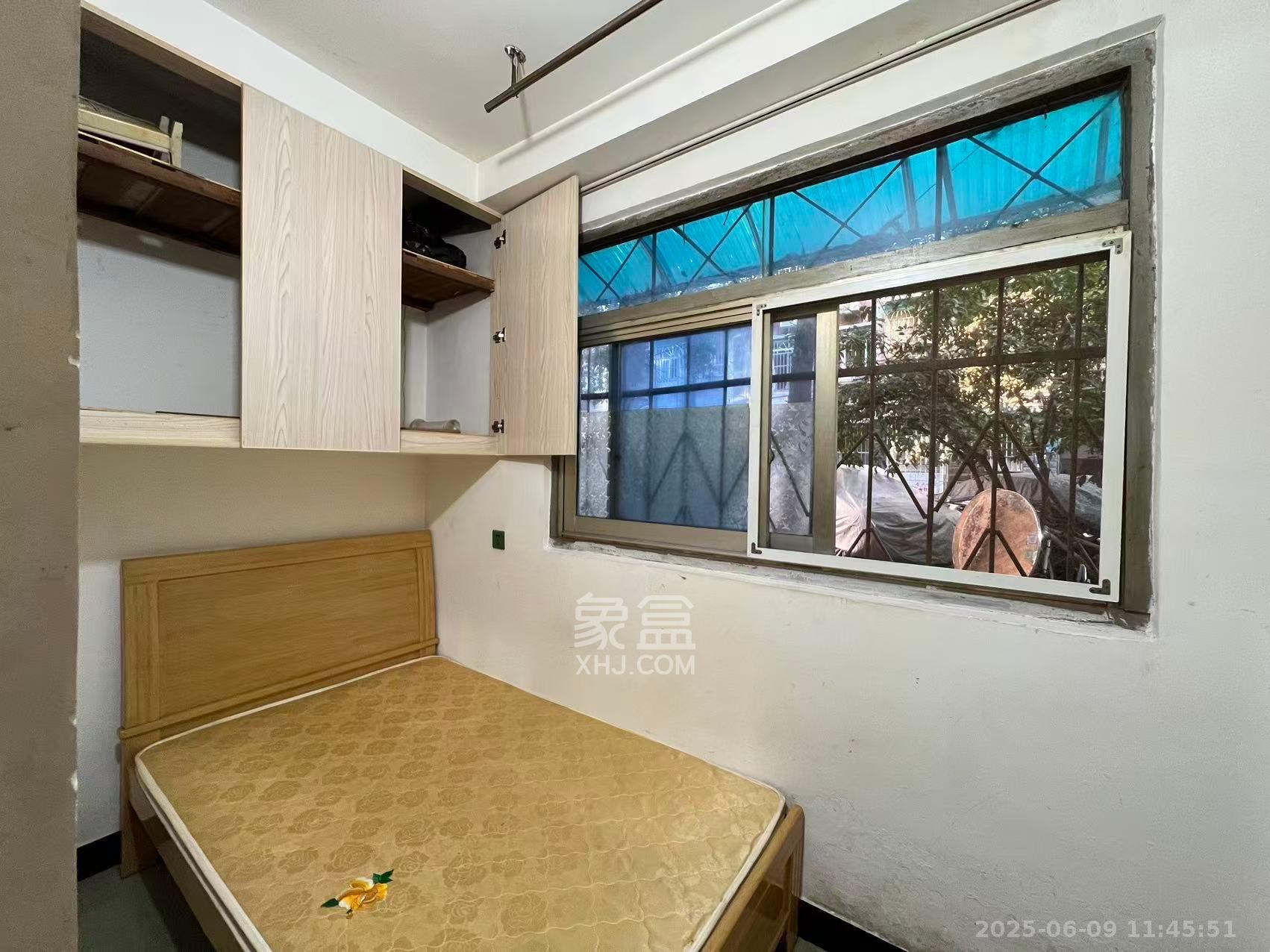 窑岭东村散盘 1室1厅1卫 1000.0元/月 窑岭东村散盘 1室1厅1卫 1000.0元/月室内图