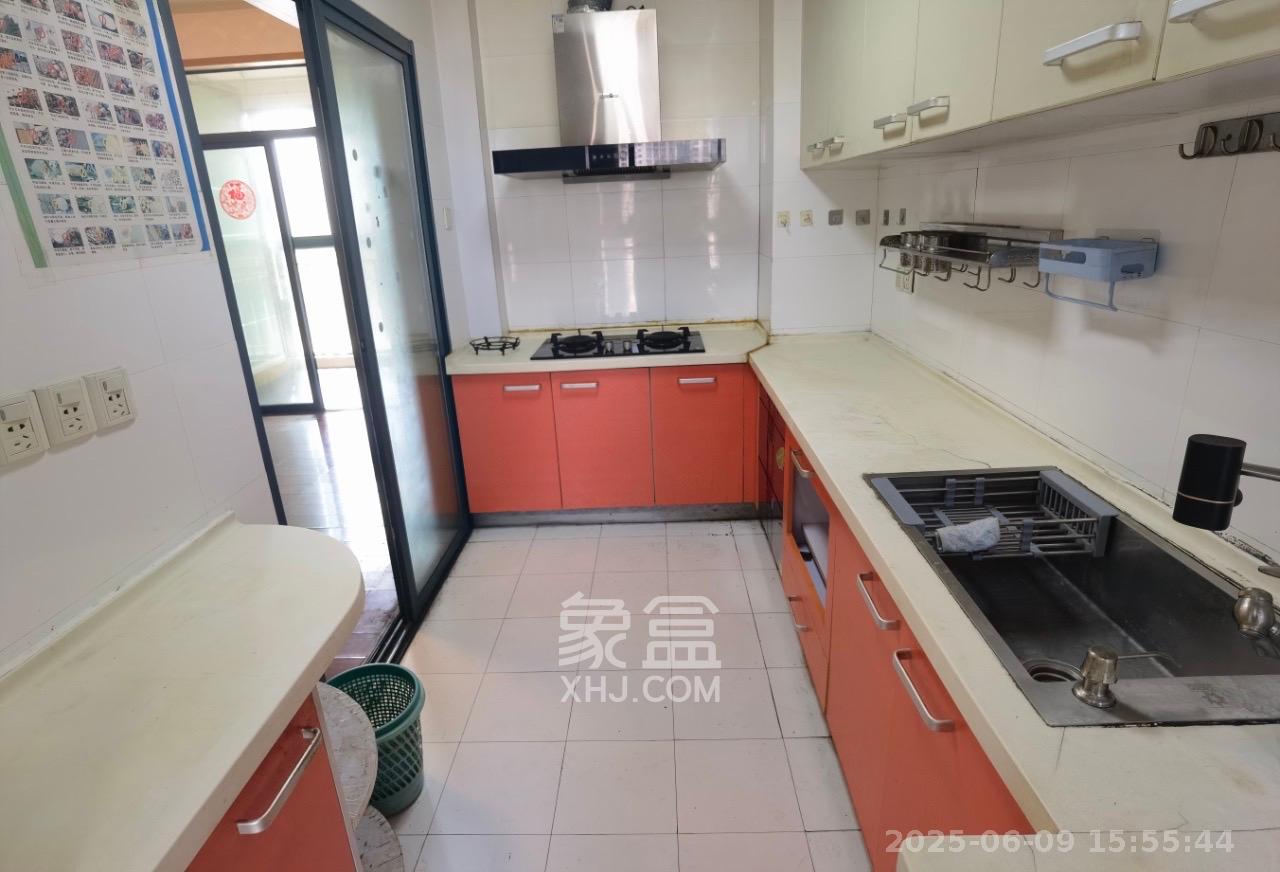 中江国际花城 3室2厅2卫 3500.0元/月 中江国际花城 3室2厅2卫 3500.0元/月室内图