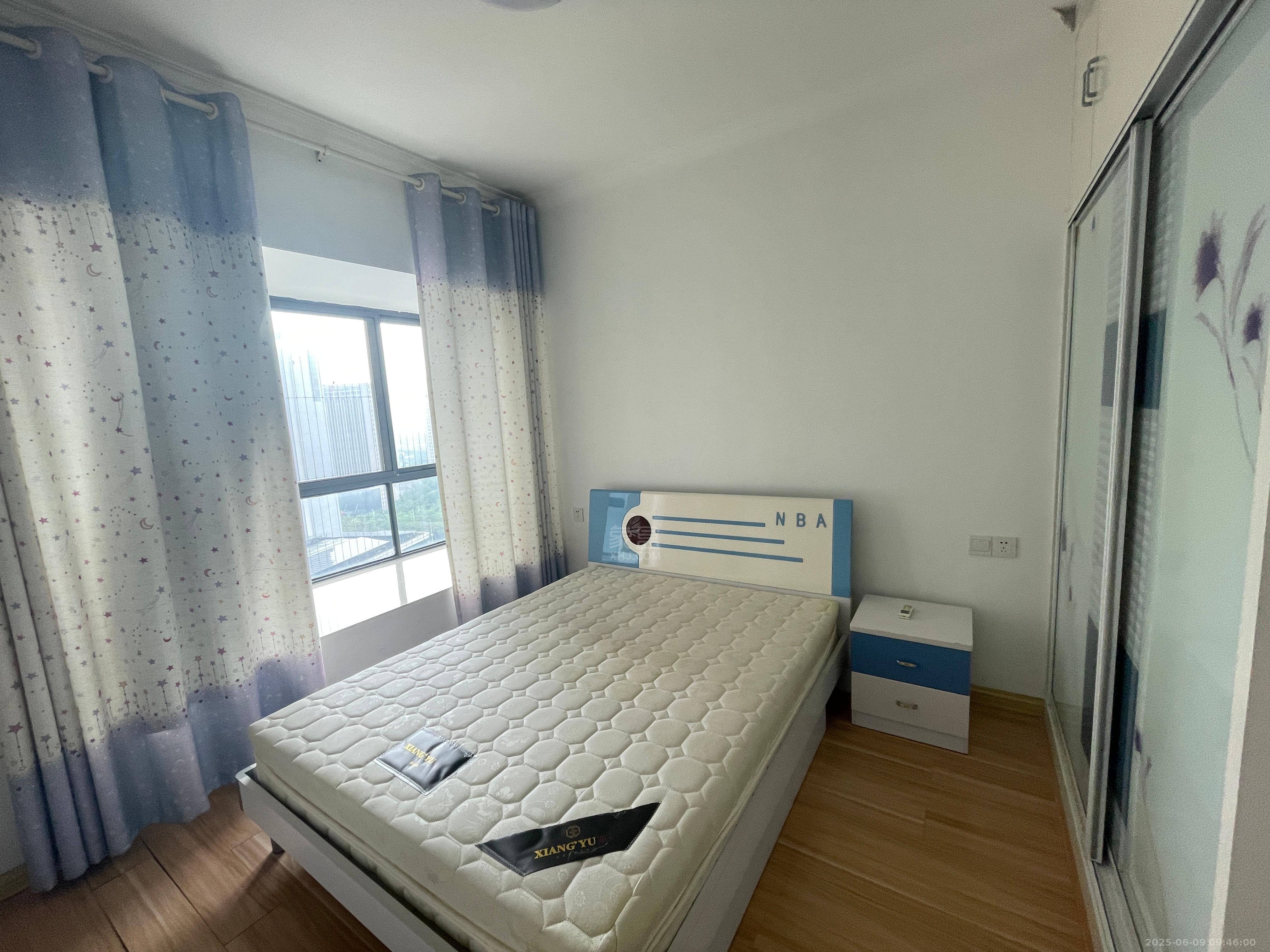 美的城一期  3室2厅2卫   2100.00元/月室内图