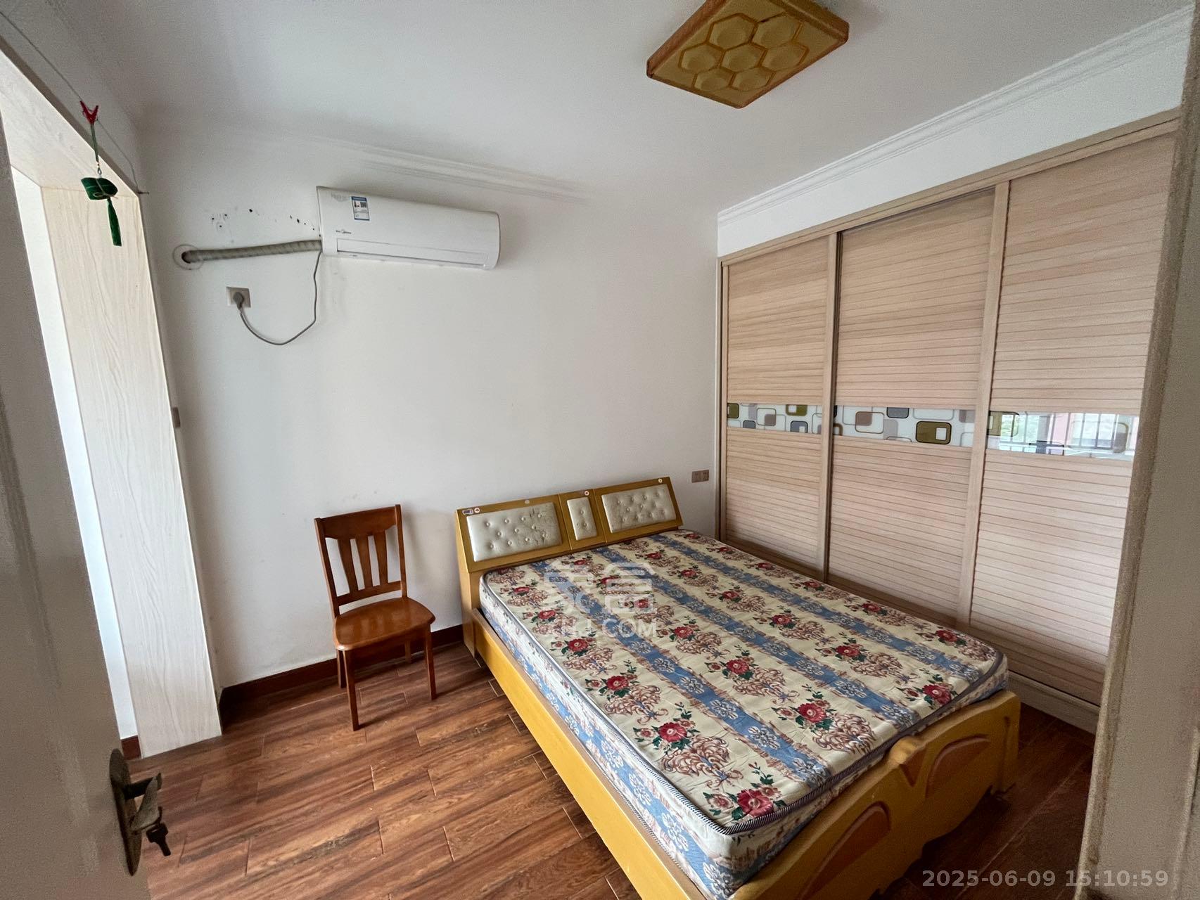 怡海星城 2室2厅1卫 1800.0元/月 怡海星城 2室2厅1卫 1800.0元/月室内图