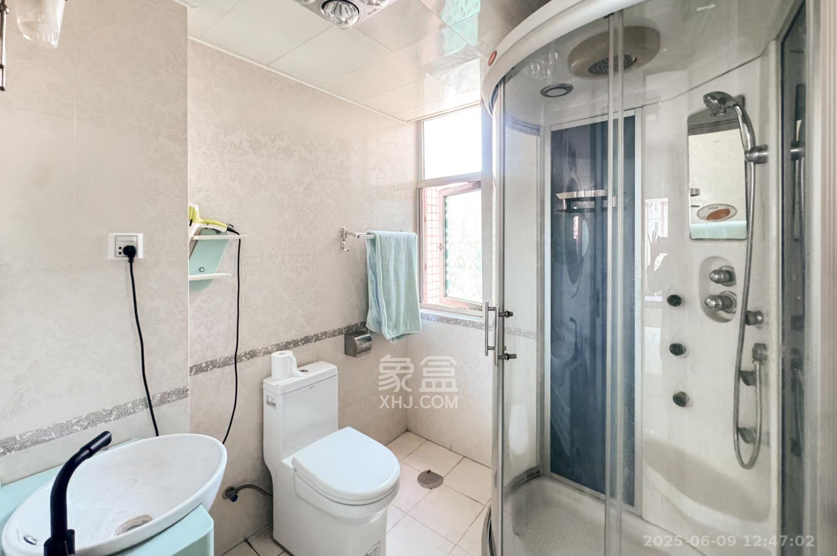 格林星城  4室2厅2卫    158.0万 格林星城  4室2厅2卫    158.0万卫生间