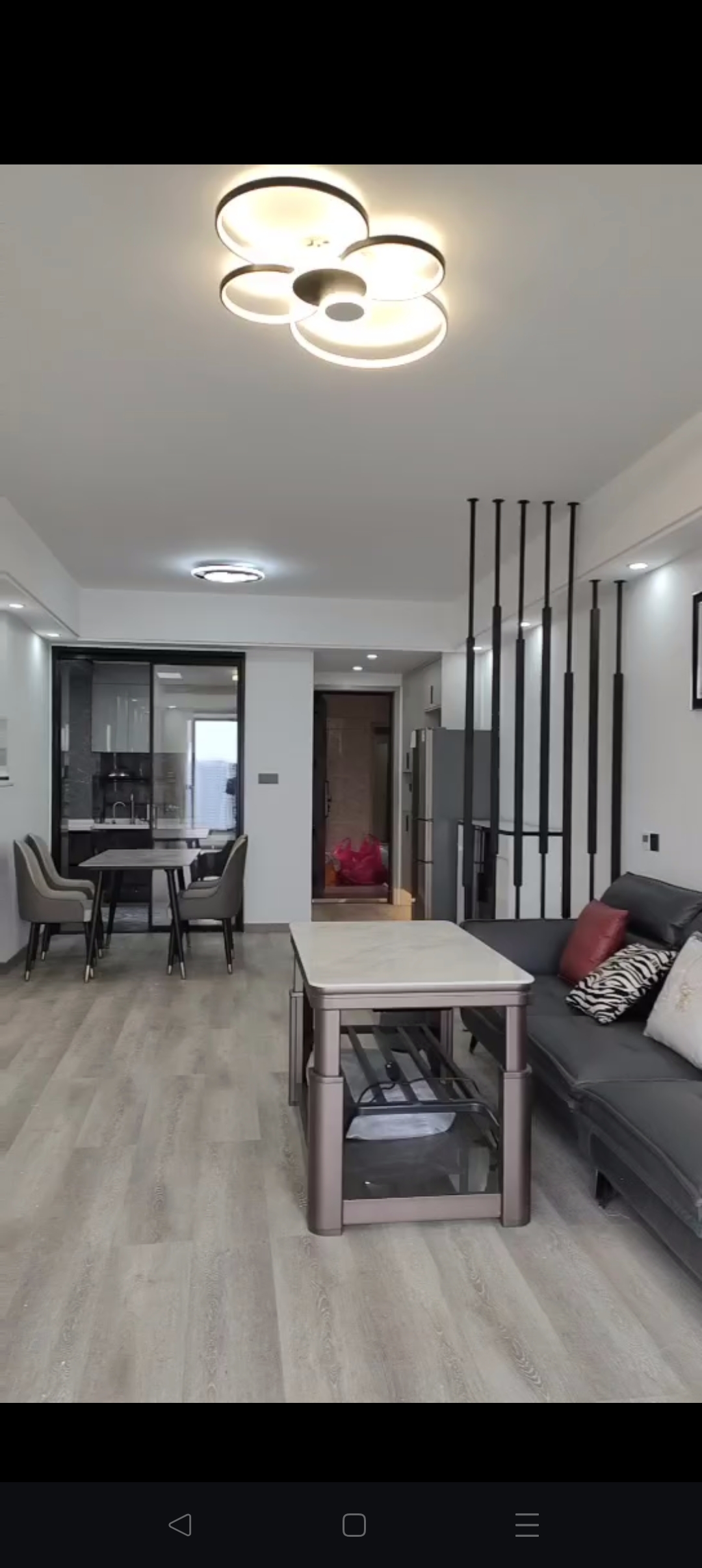 中建凤栖台 3室2厅2卫 2200.0元/月 中建凤栖台 3室2厅2卫 2200.0元/月室内图