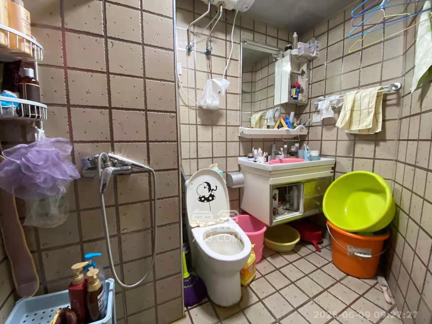 万博汇  1室1厅1卫   2300.00元/月室内图