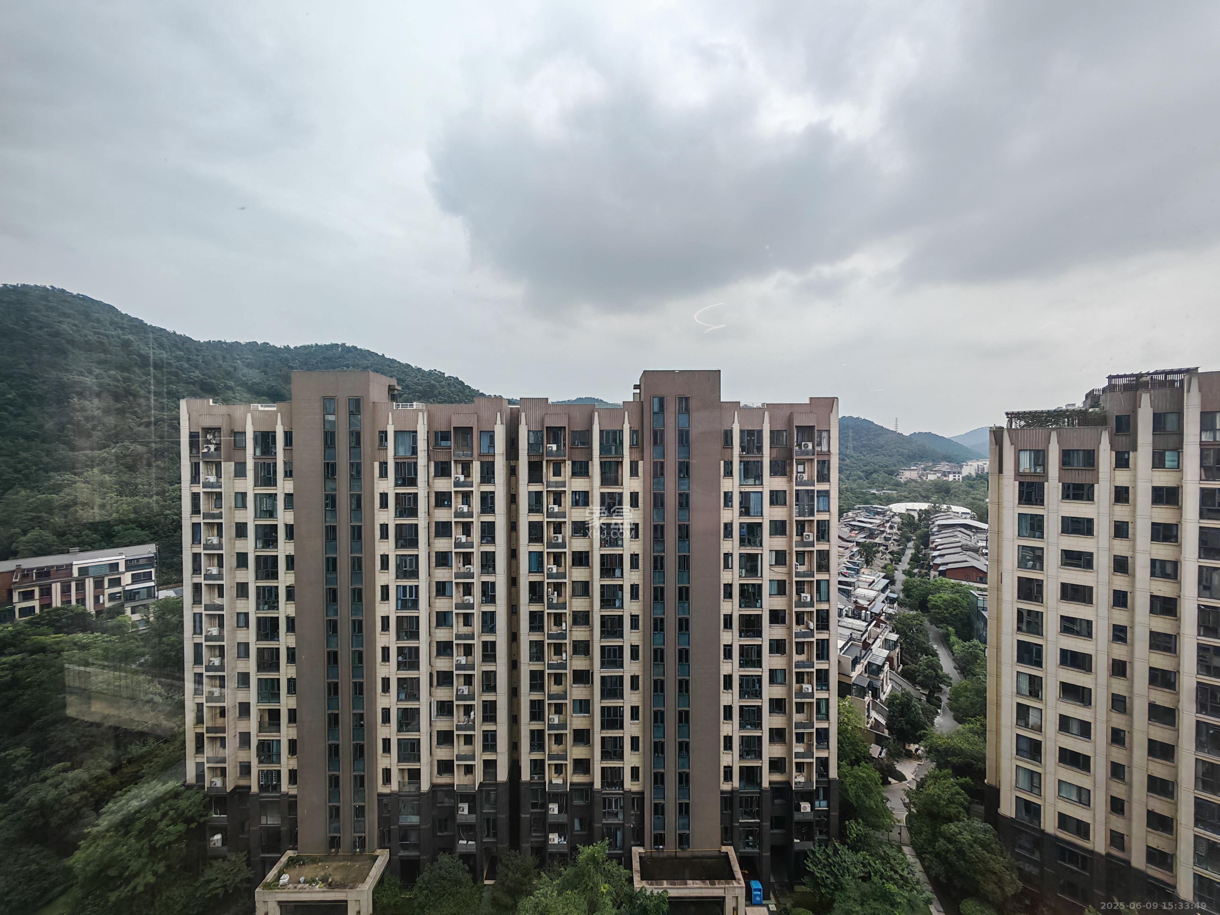 长房梅溪香山  4室2厅2卫   4500.00元/月室内图