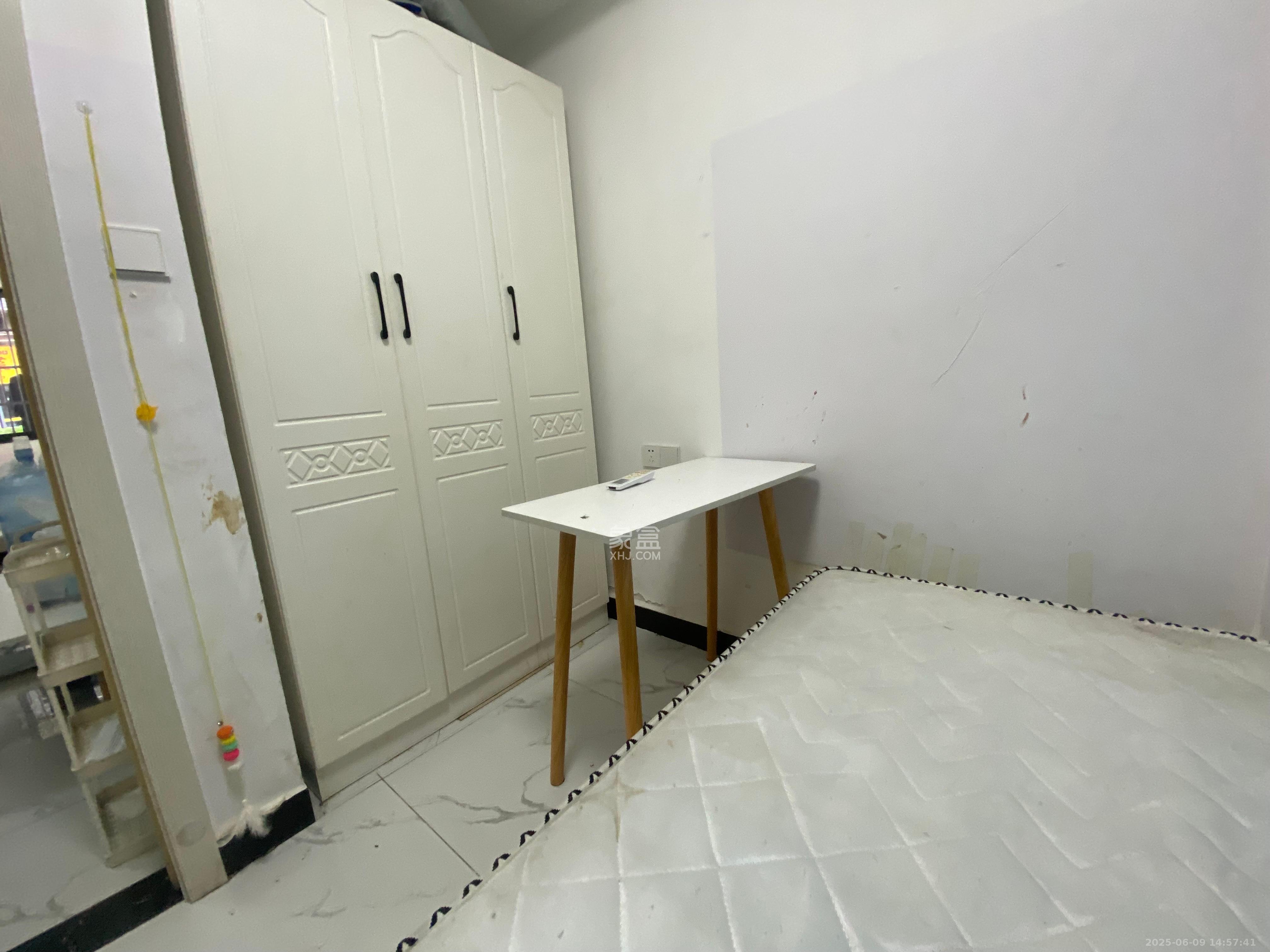 叠彩兰亭   50.0㎡      1600.0元/月室内图