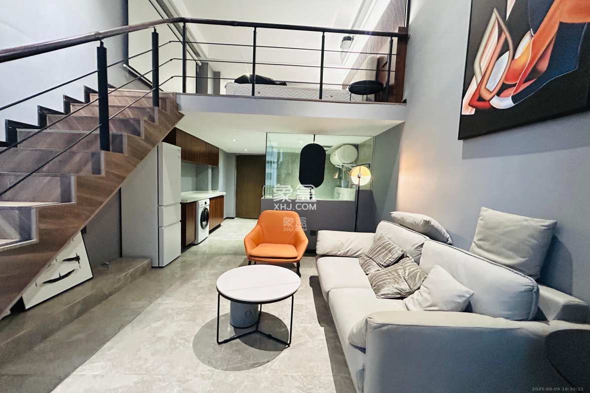 华润琨瑜府  1室1厅1卫    1950.0元/月 华润琨瑜府  1室1厅1卫    1950.0元/月室内图1