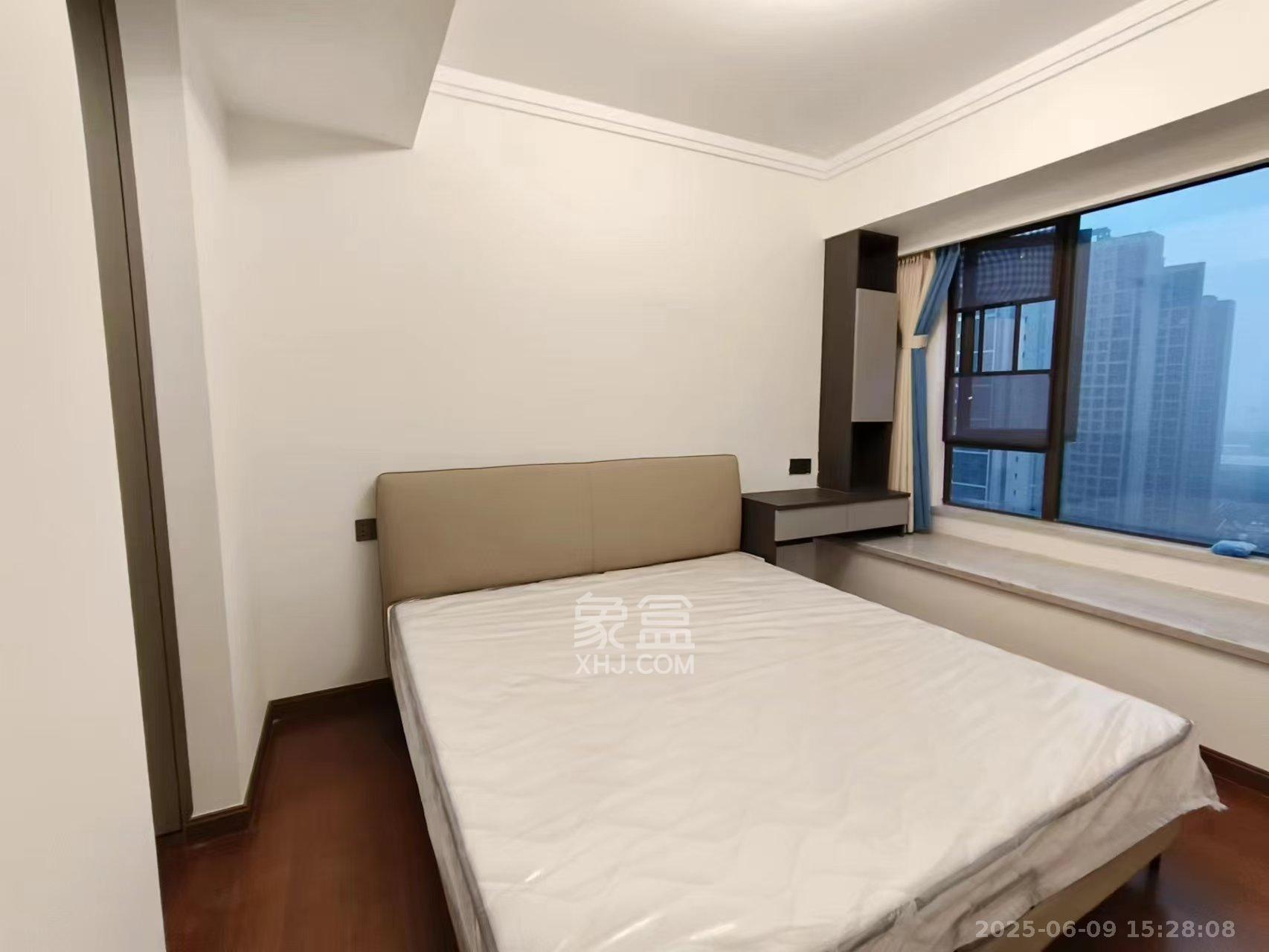 长沙美的麓府  4室2厅2卫   3600.00元/月室内图