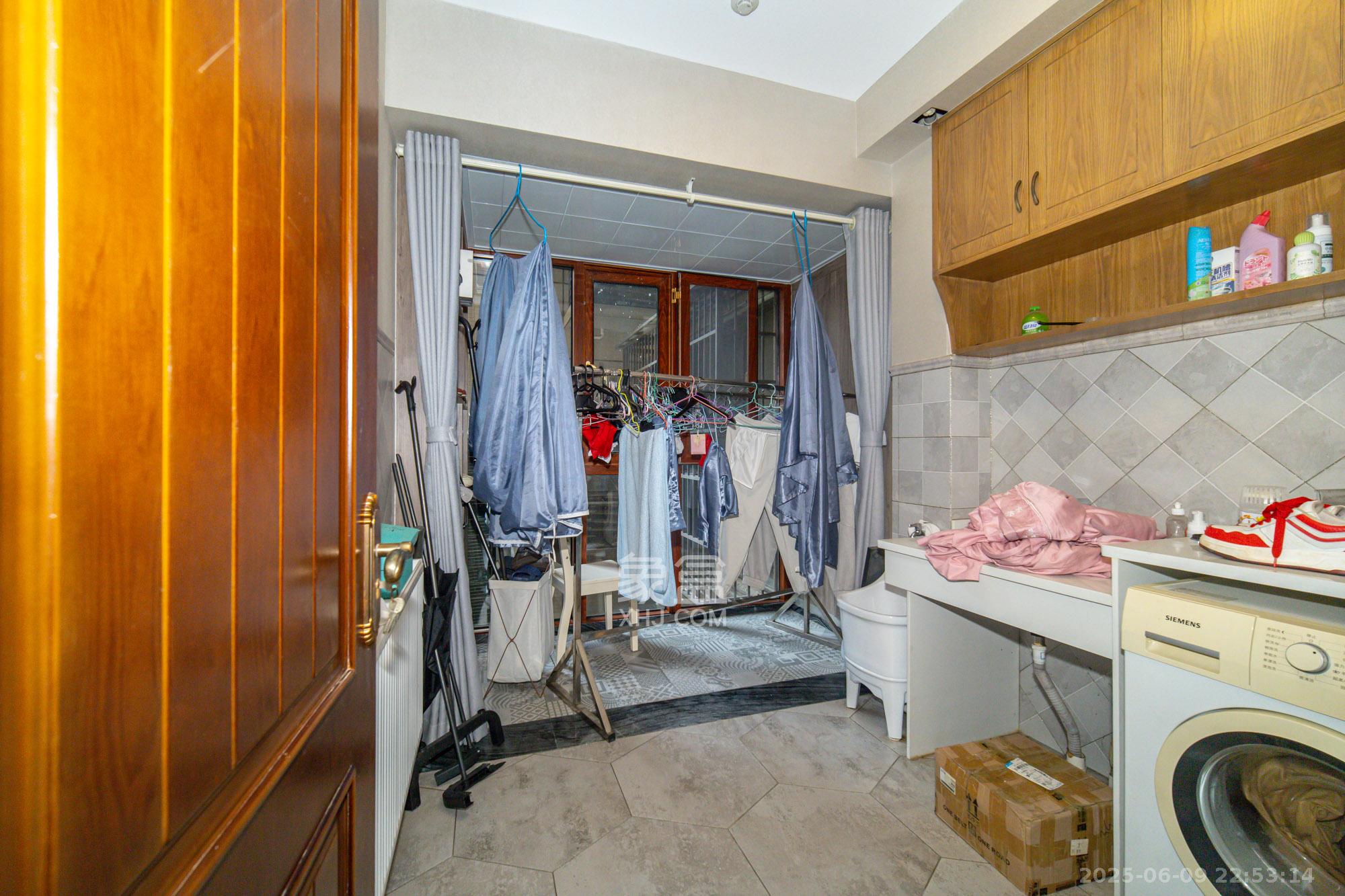 国泰九龙湾 4室2厅2卫 148.0万 国泰九龙湾 4室2厅2卫 148.0万卧室