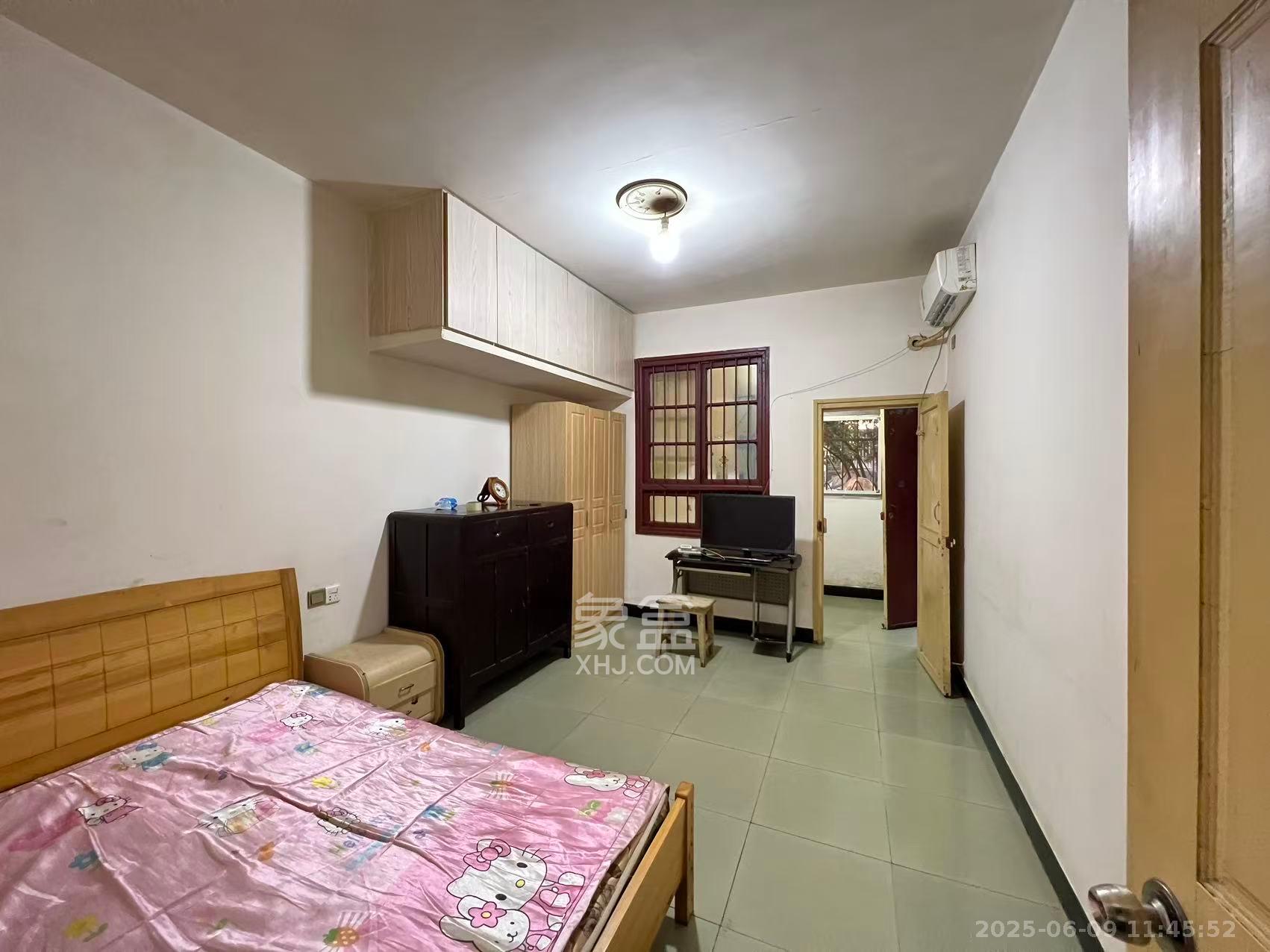 窑岭东村散盘 1室1厅1卫 1000.0元/月 窑岭东村散盘 1室1厅1卫 1000.0元/月室内图