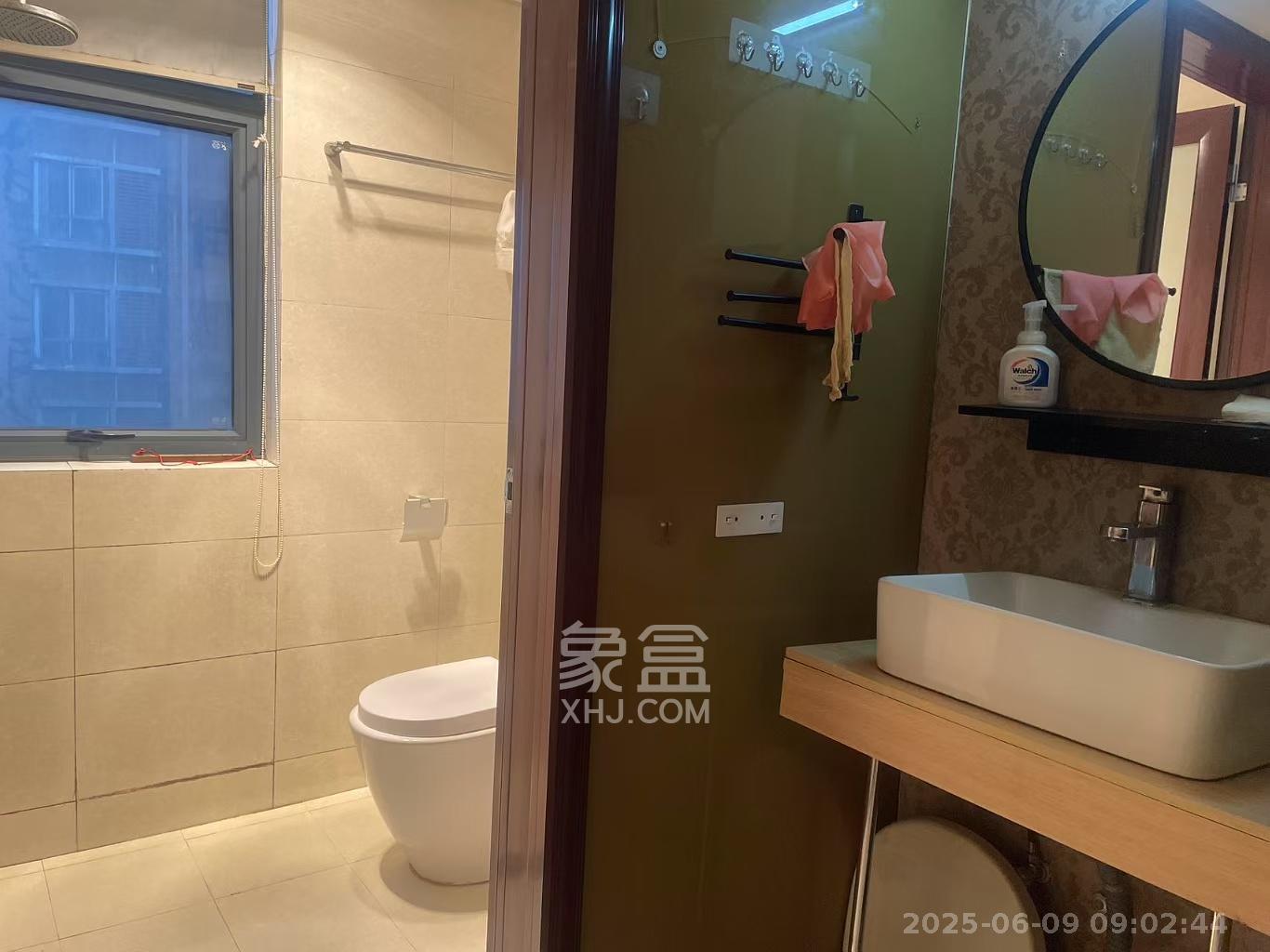 标志浪漫满屋(枫景公寓) 2室1厅1卫 2100.0元/月 标志浪漫满屋(枫景公寓) 2室1厅1卫 2100.0元/月室内图