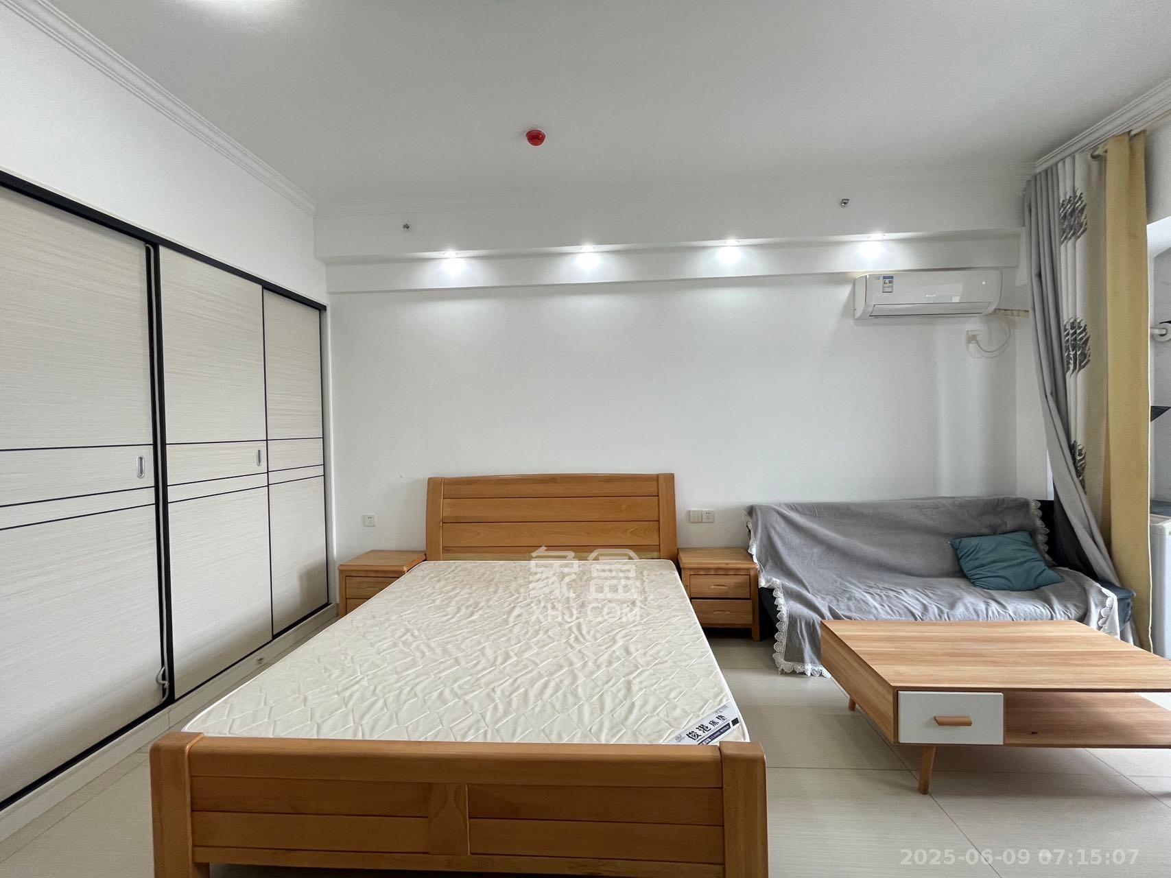 江南华府  1室0厅0卫   1200.00元/月室内图