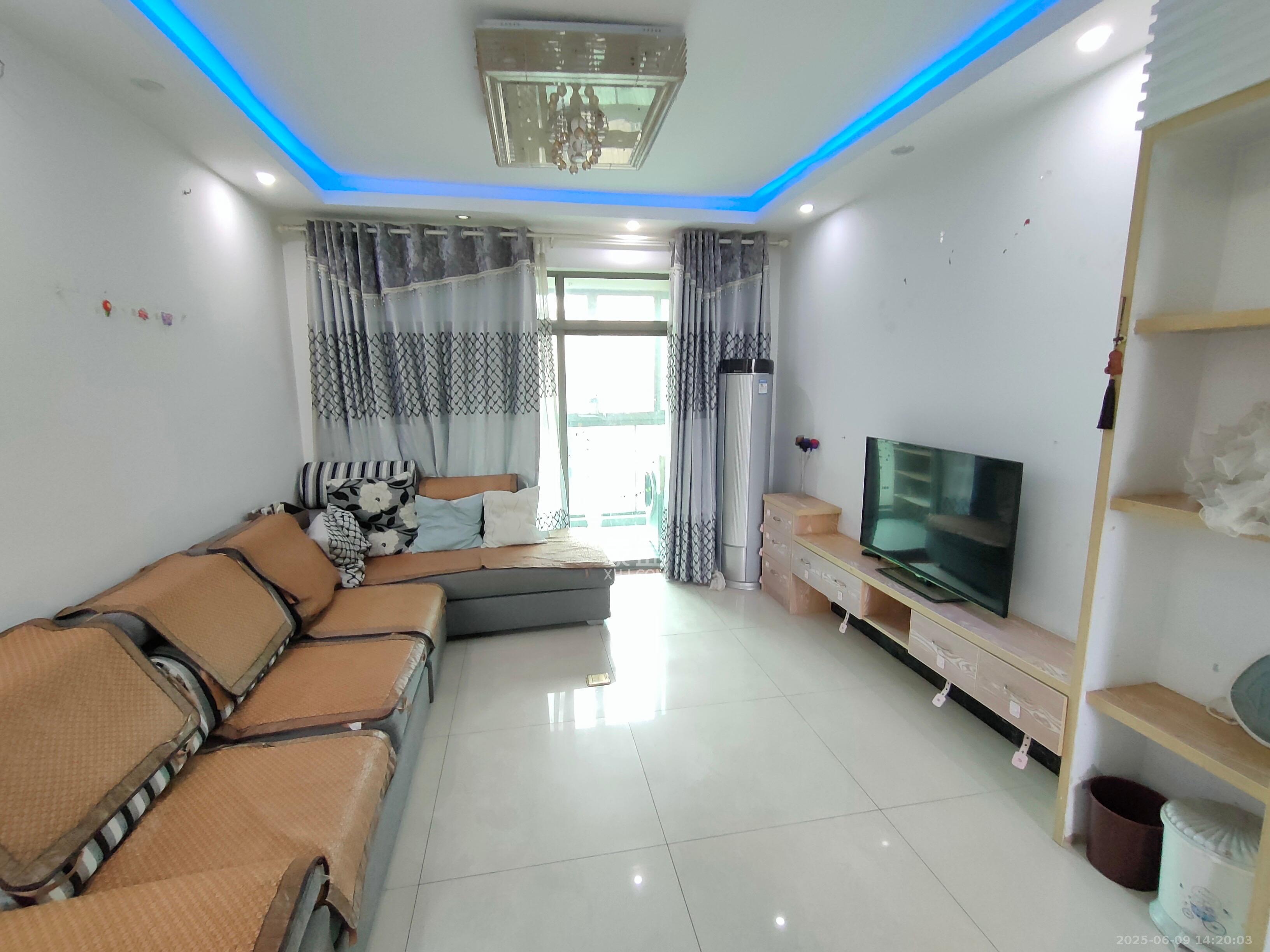 新城新世界一二三期 3室2厅1卫 2200.0元/月 新城新世界一二三期 3室2厅1卫 2200.0元/月室内图