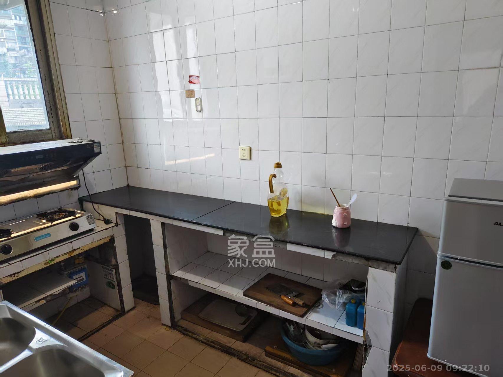 自然村公寓 2室1厅1卫 1200.0元/月 自然村公寓 2室1厅1卫 1200.0元/月室内图