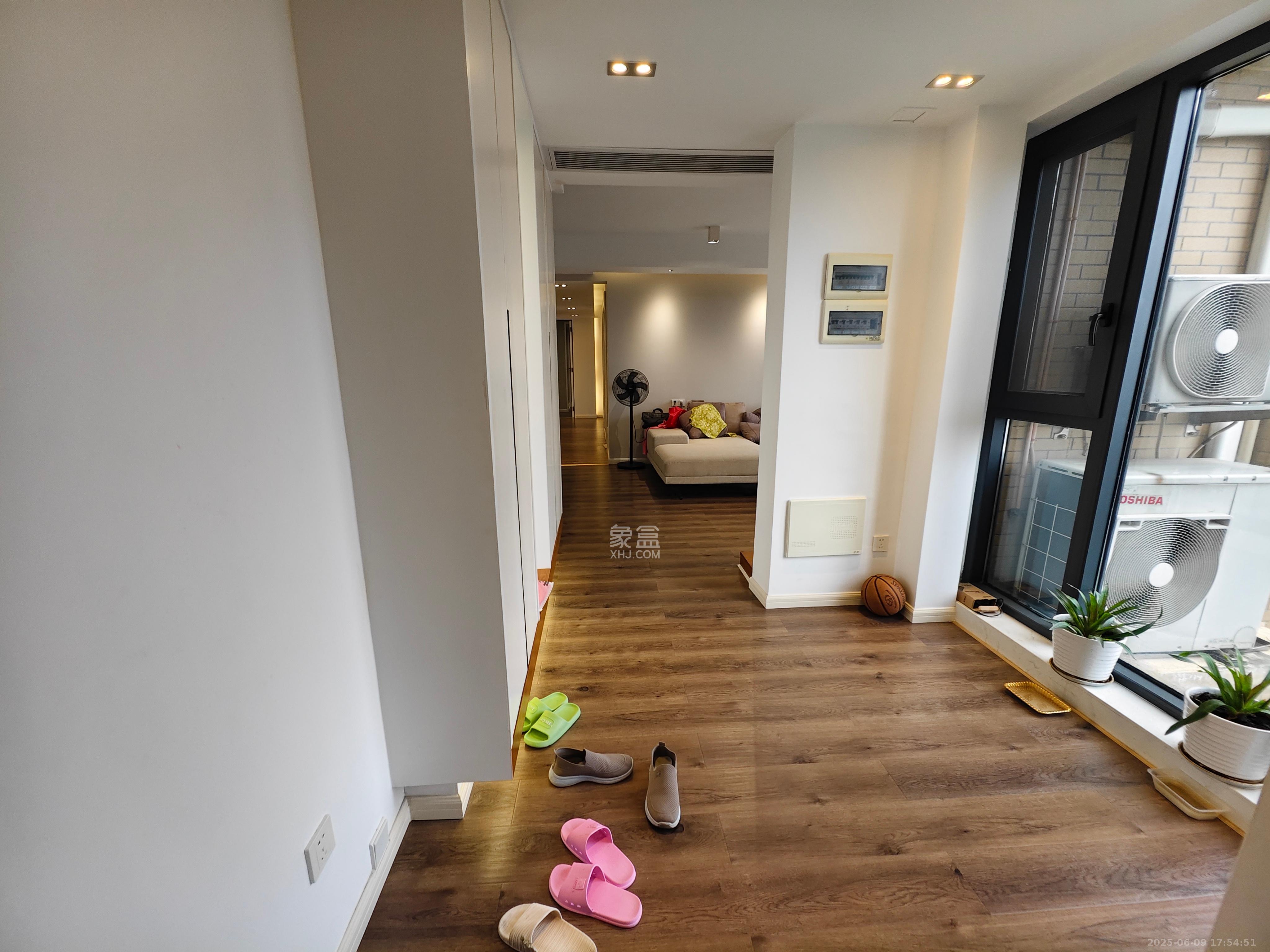 鑫远御文台二期  4室2厅2卫    6000.0元/月 鑫远御文台二期  4室2厅2卫    6000.0元/月室内图