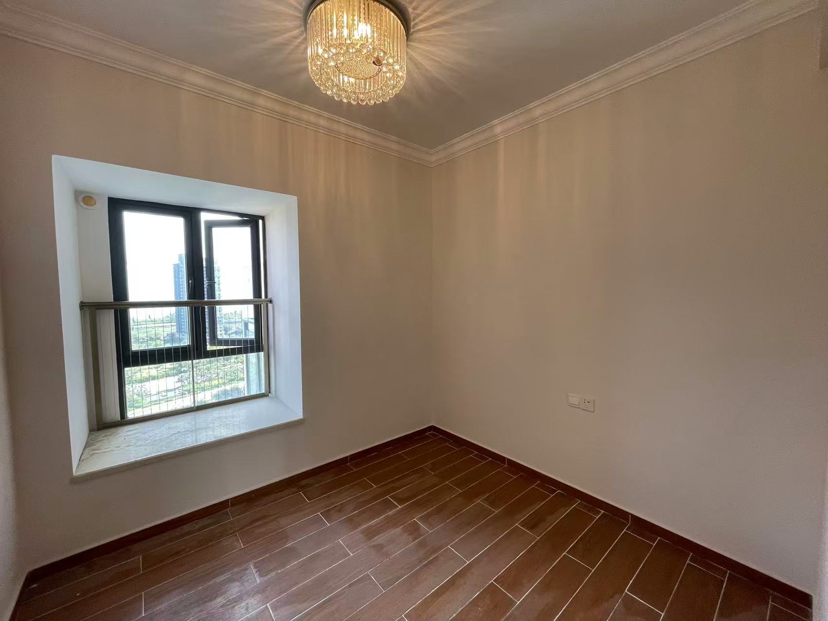 恒大美丽沙天瑞湾 3室2厅2卫 3500.0元/月 恒大美丽沙天瑞湾 3室2厅2卫 3500.0元/月室内图