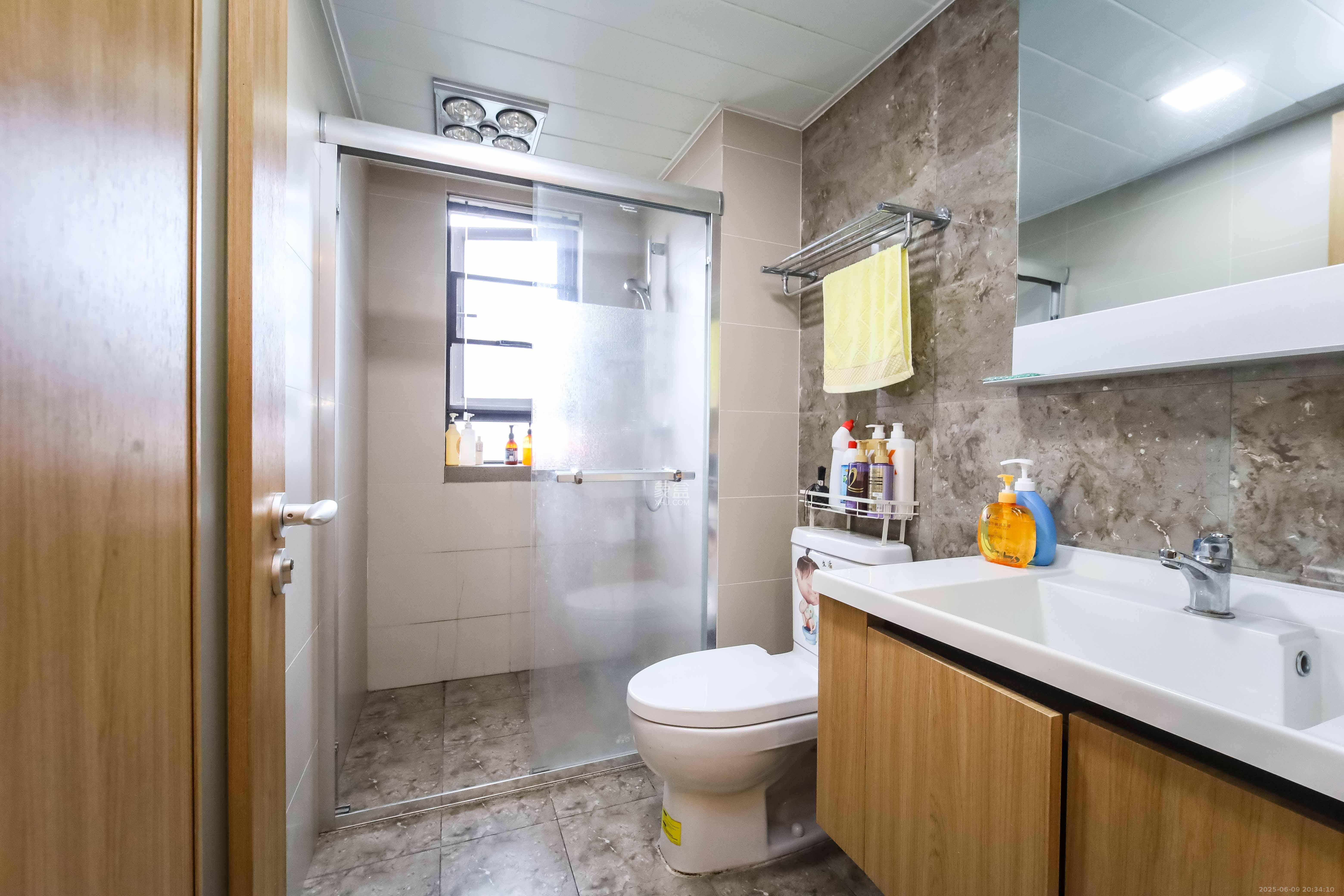 万科金域蓝湾 3室2厅2卫 125.0万 万科金域蓝湾 3室2厅2卫 125.0万卫生间