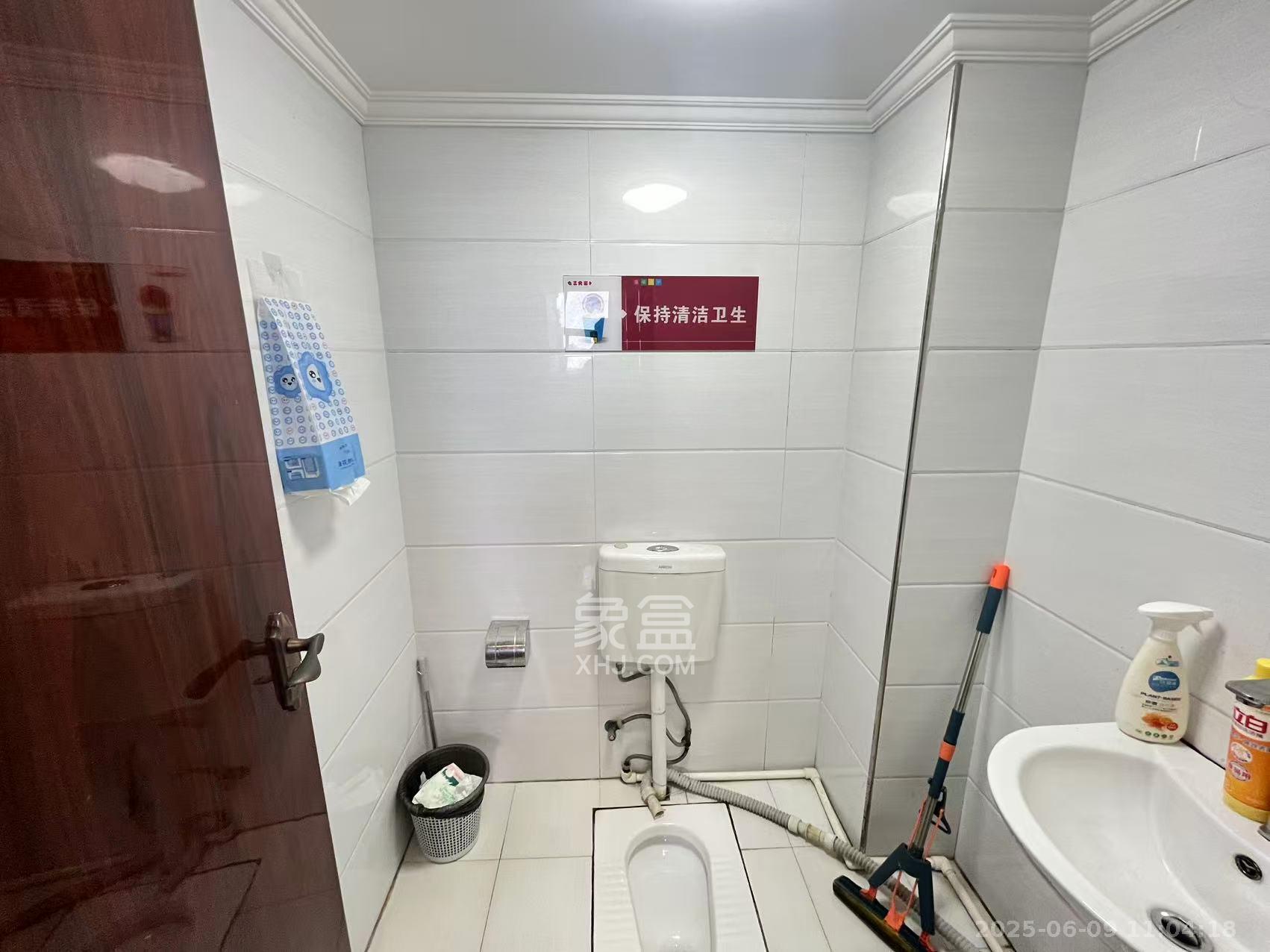 建安新商汇  3室2厅1卫   8500.00元/月室内图