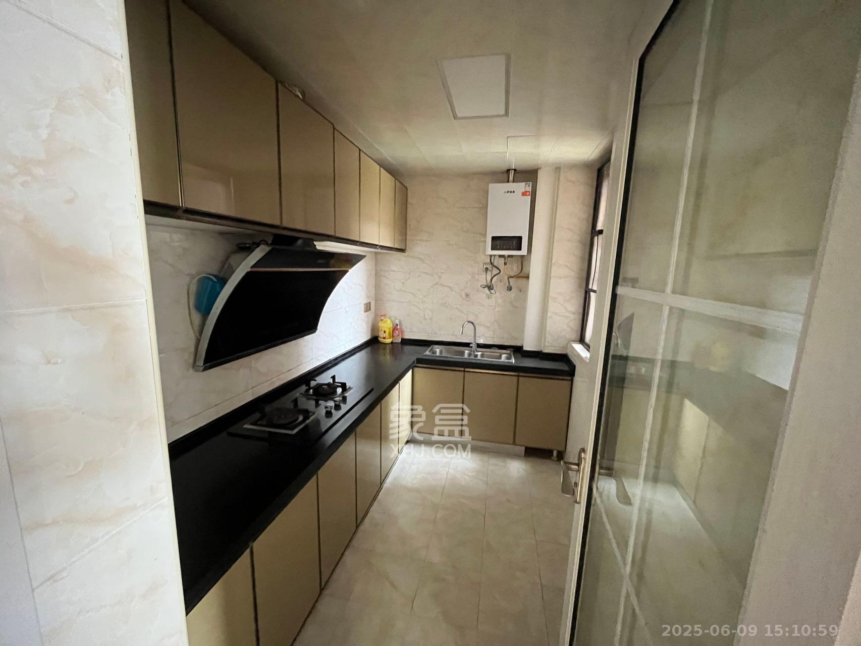 怡海星城 2室2厅1卫 1800.0元/月 怡海星城 2室2厅1卫 1800.0元/月室内图