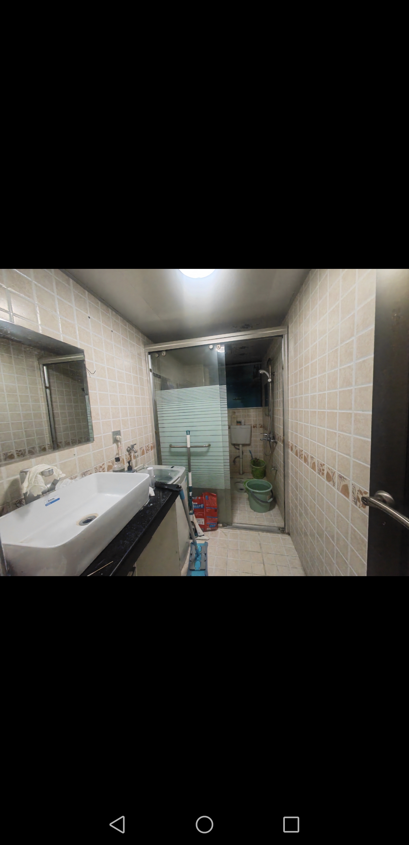 皇城御园 2室2厅1卫 35.8万 皇城御园 2室2厅1卫 35.8万客厅