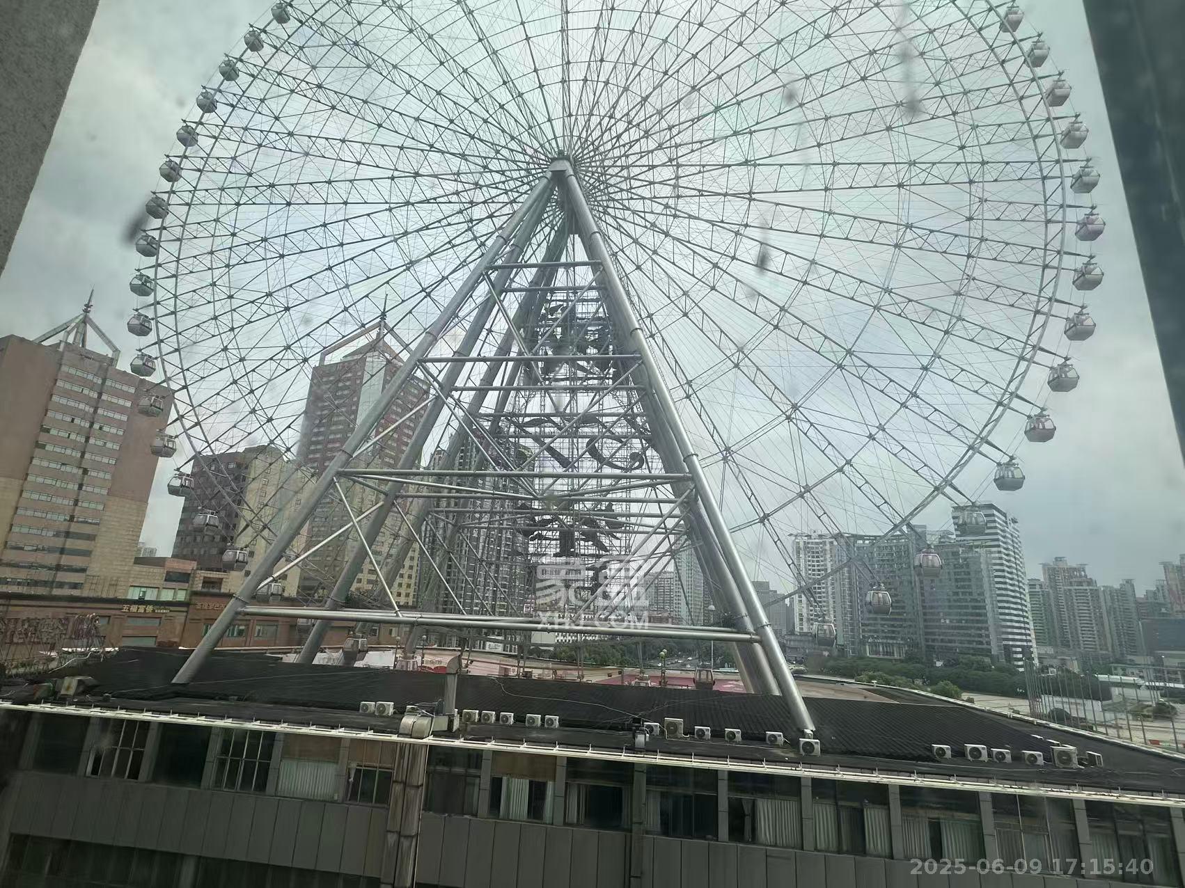 摩天一号  1室1厅1卫    1800.0元/月 摩天一号  1室1厅1卫    1800.0元/月室内图