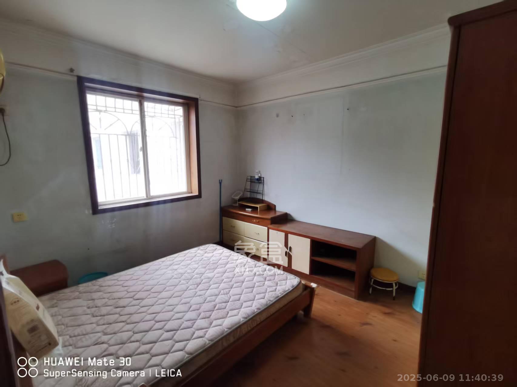 曙光路口建行宿舍 2室1厅1卫 1600.0元/月 曙光路口建行宿舍 2室1厅1卫 1600.0元/月室内图