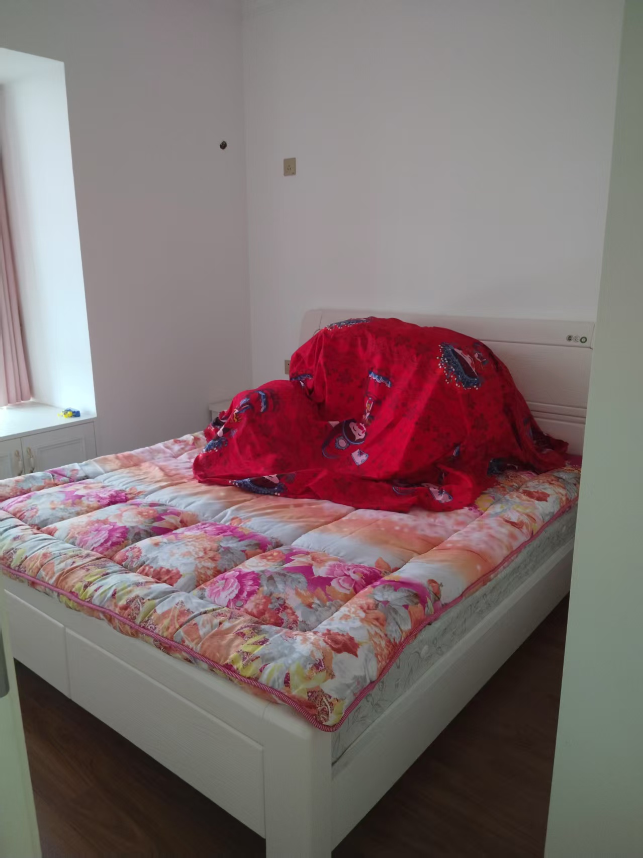 龙源华城 3室2厅1卫 1800.0元/月 龙源华城 3室2厅1卫 1800.0元/月室内图