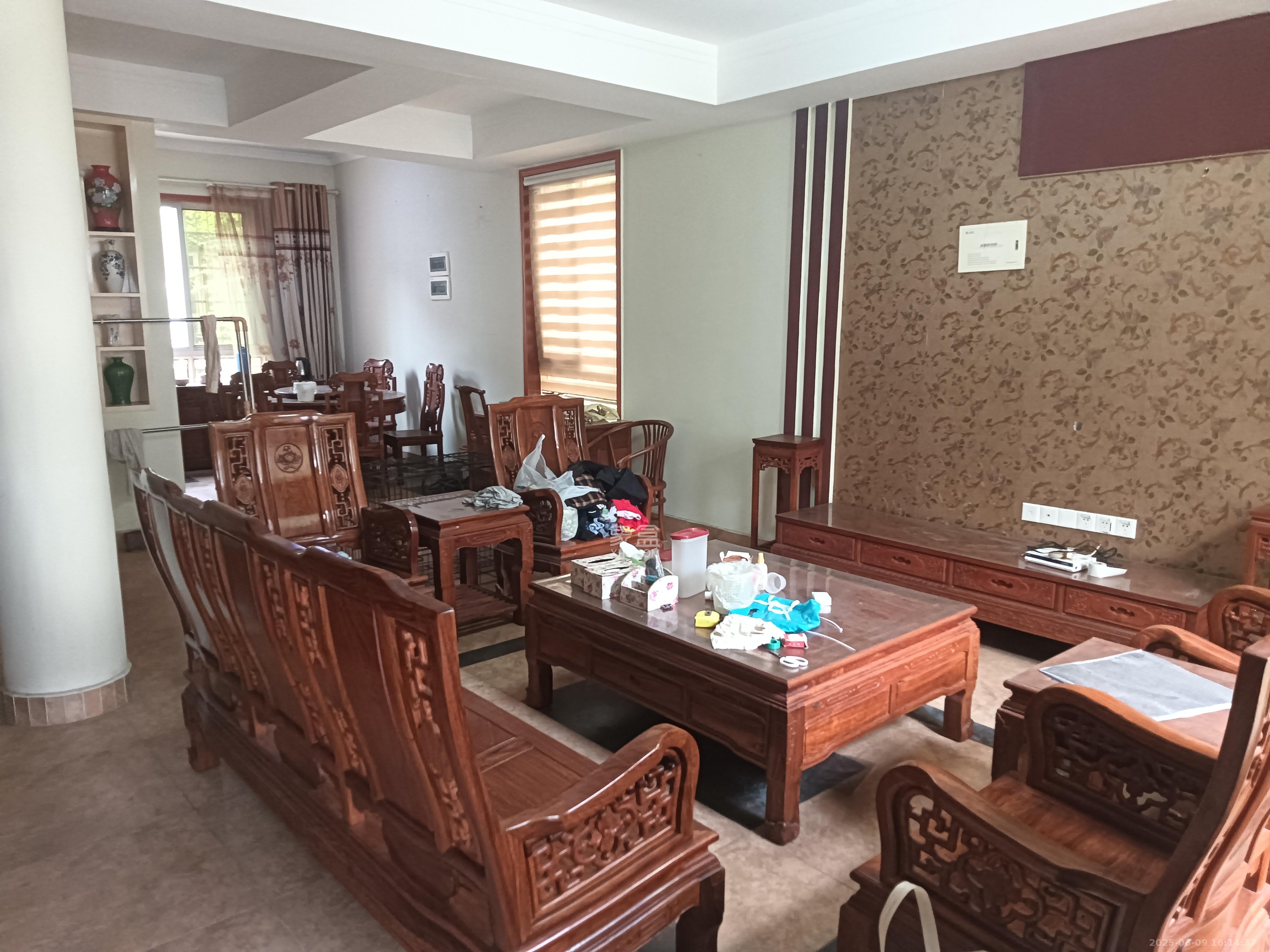 御景龙城  6室2厅2卫    10000.0元/月室内图