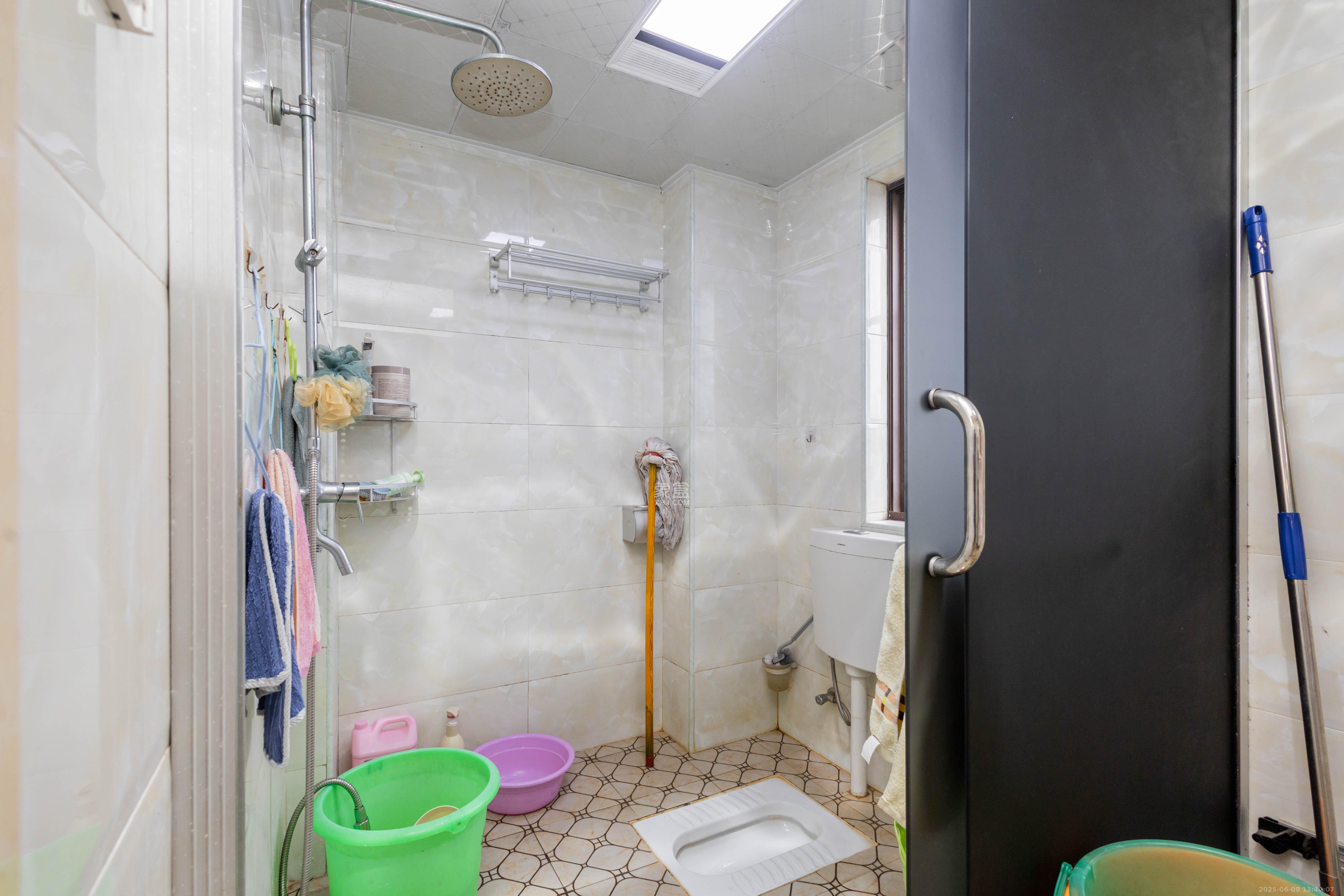 三景华御  3室2厅1卫    69.8万 三景华御  3室2厅1卫    69.8万卫生间