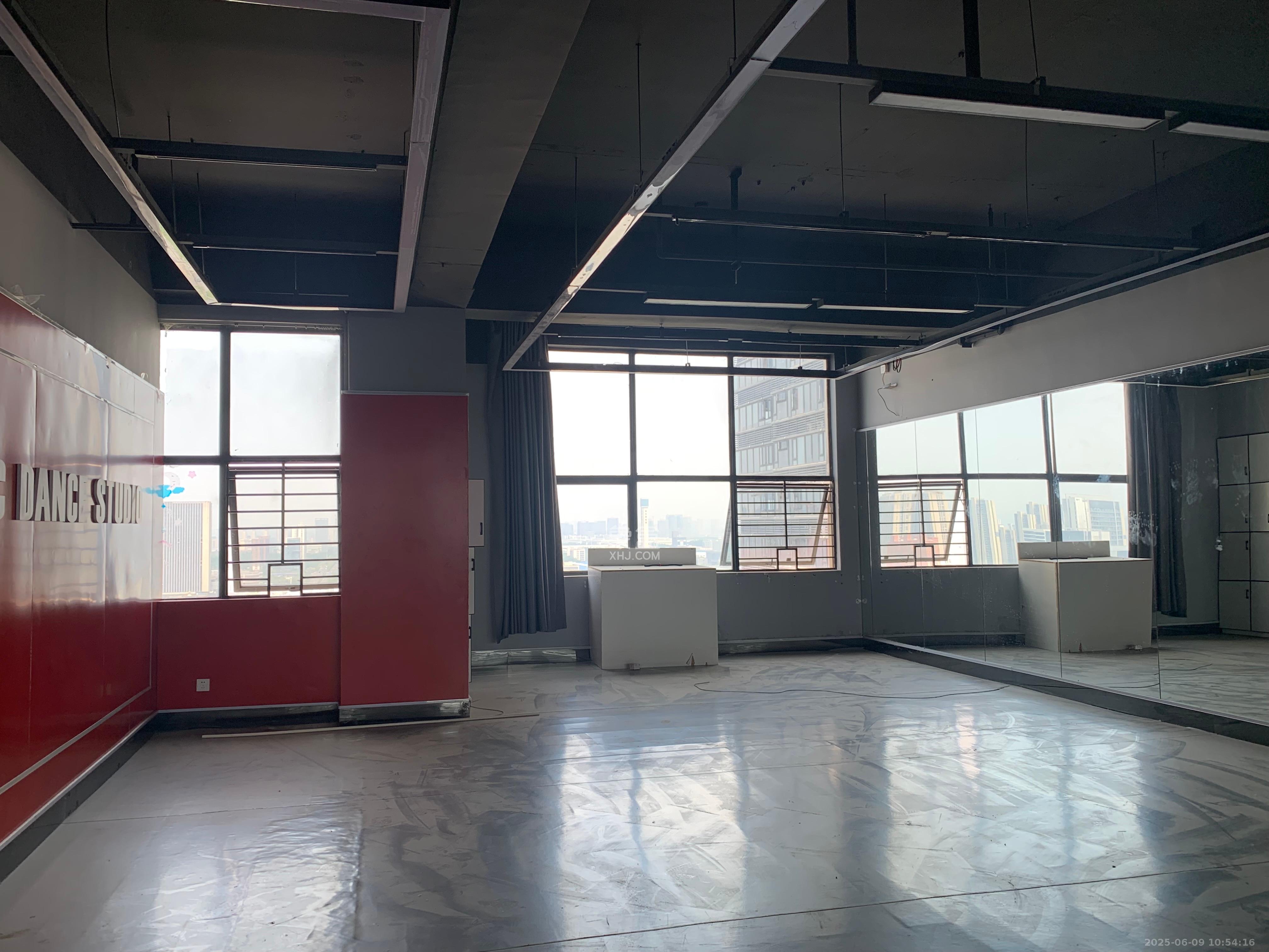 保利麓谷林语I区   309.0㎡      7416.0元/月室内图